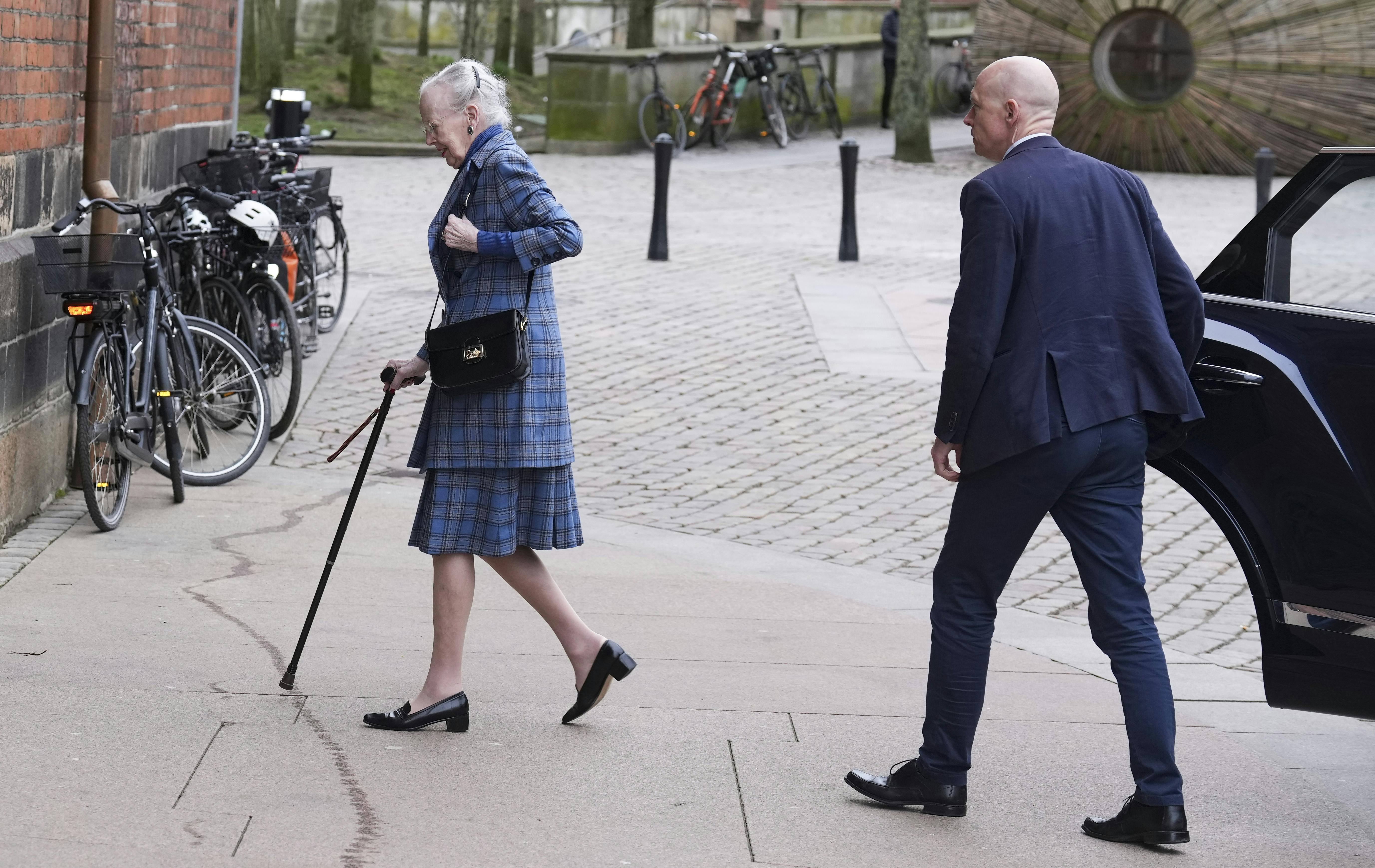 BB - Søndag den 31 marts 2024. Påskedag, Dronning Margrethe til gudstjeneste i  Aarhus Domkirke.BilledBladet Journalist Ulrik Ulriksen