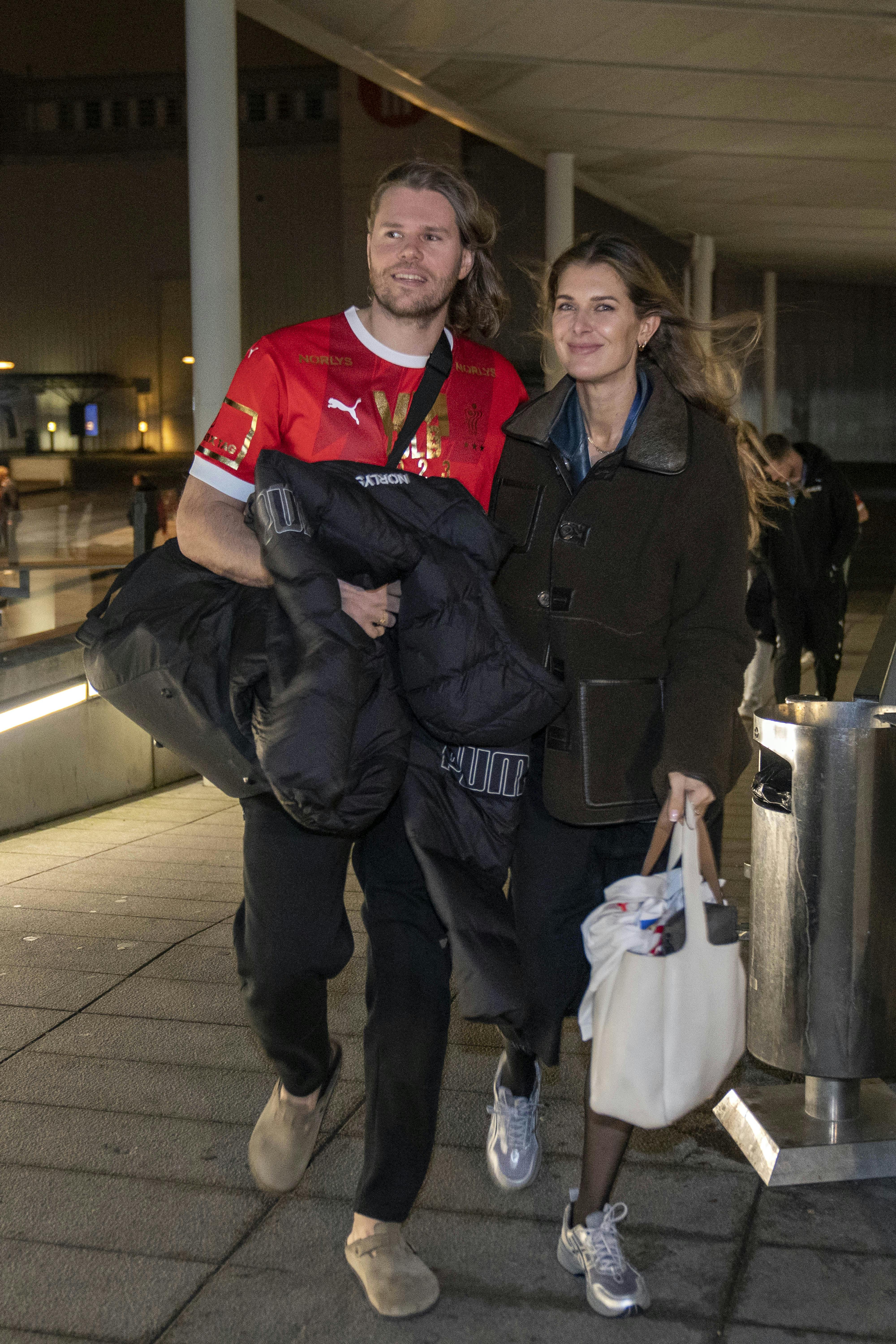 WM håndbold FinalDe danske håndbolddrenge bankede Frankrig og tog den tredje VM-guldmedalje i træk.Dansk WM-guld fest på hotellet.  VM finale i håndbold  Danmark og Frankrig i Tele2 Arena i Stockholm.