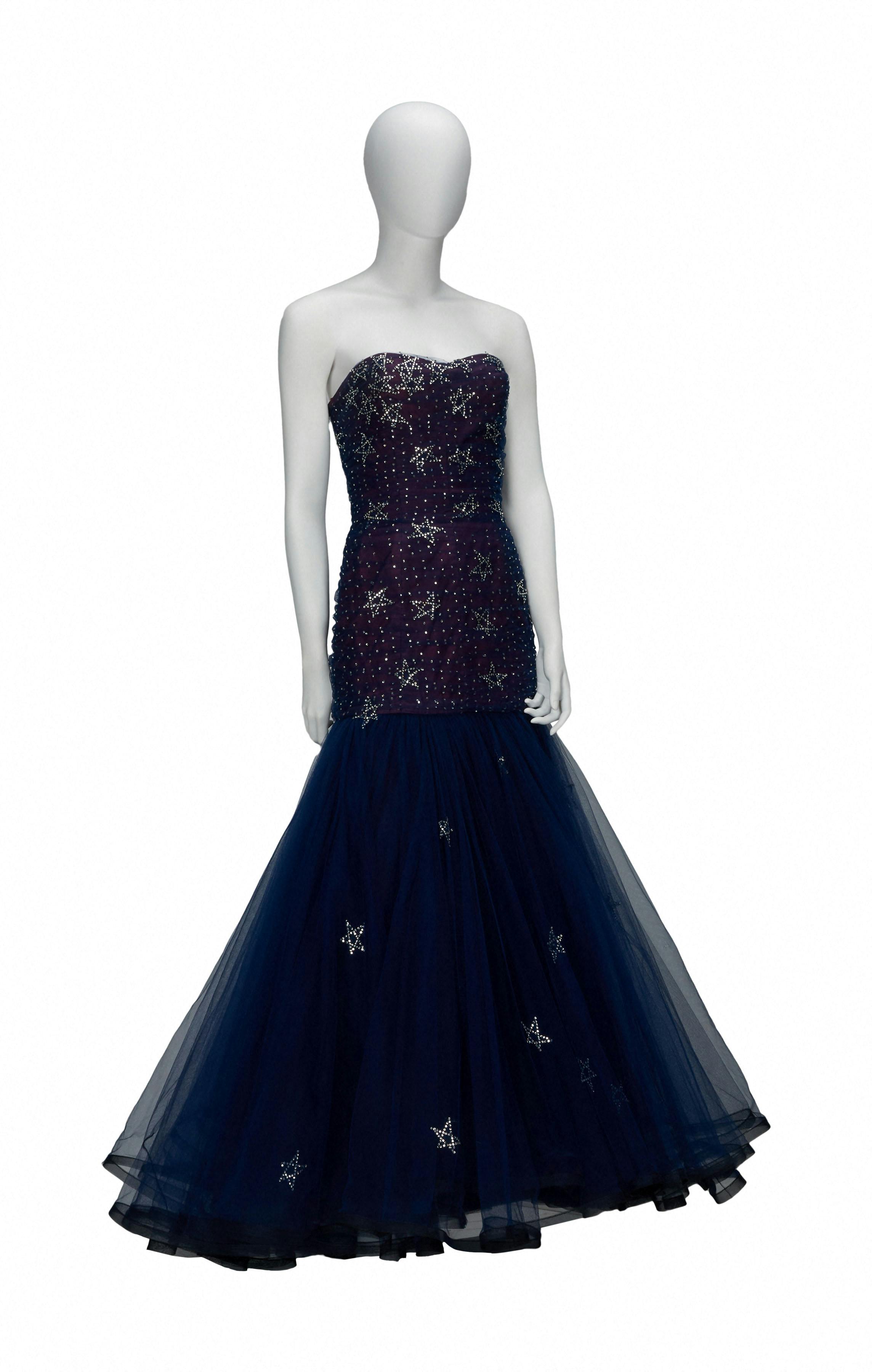 Princess Dianas ikoniske kjoler og accessories skal på auktion 