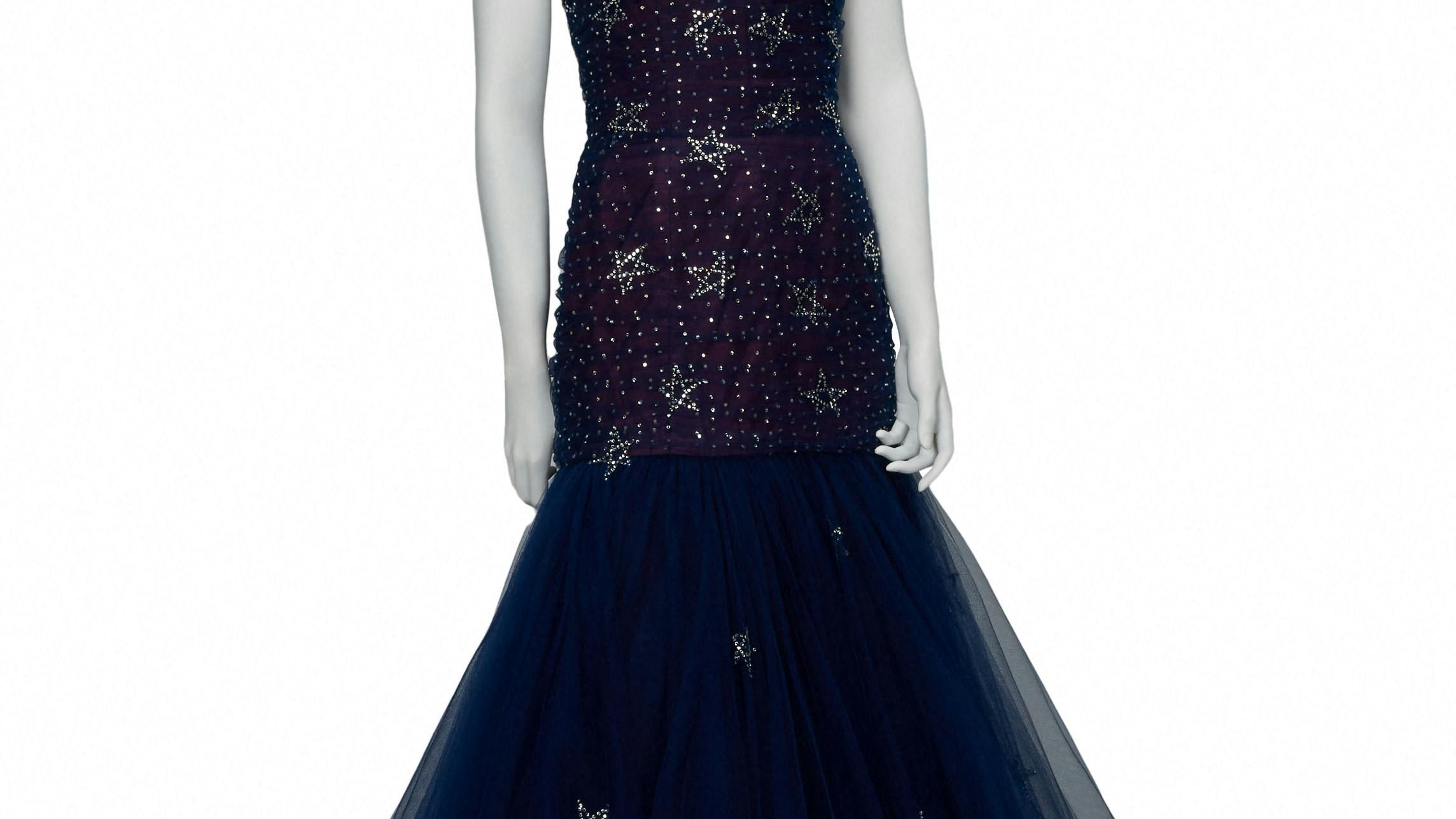 Princess Dianas ikoniske kjoler og accessories skal på auktion 