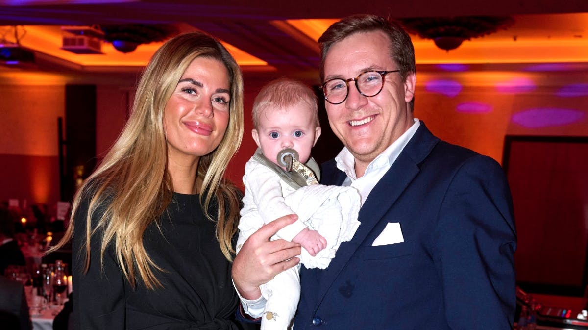 Bergur Løkke og kæresten Simone Spånberg med deres lille søn, Herman Lars. 