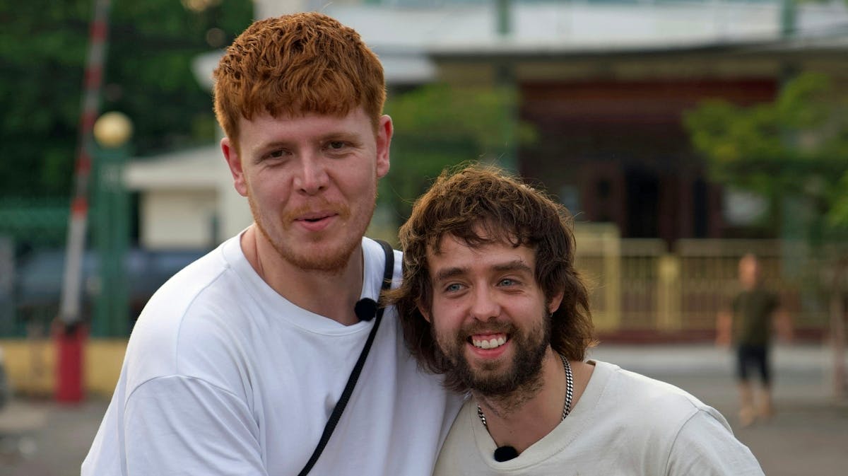 Martin (tv.) og Sebastian (th.) fra "Først til verdens ende". 