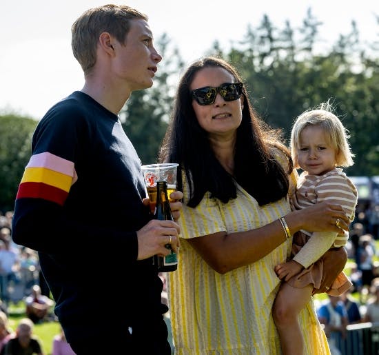 Jonas Vingegaard med sin kone Trine og datter Frida.