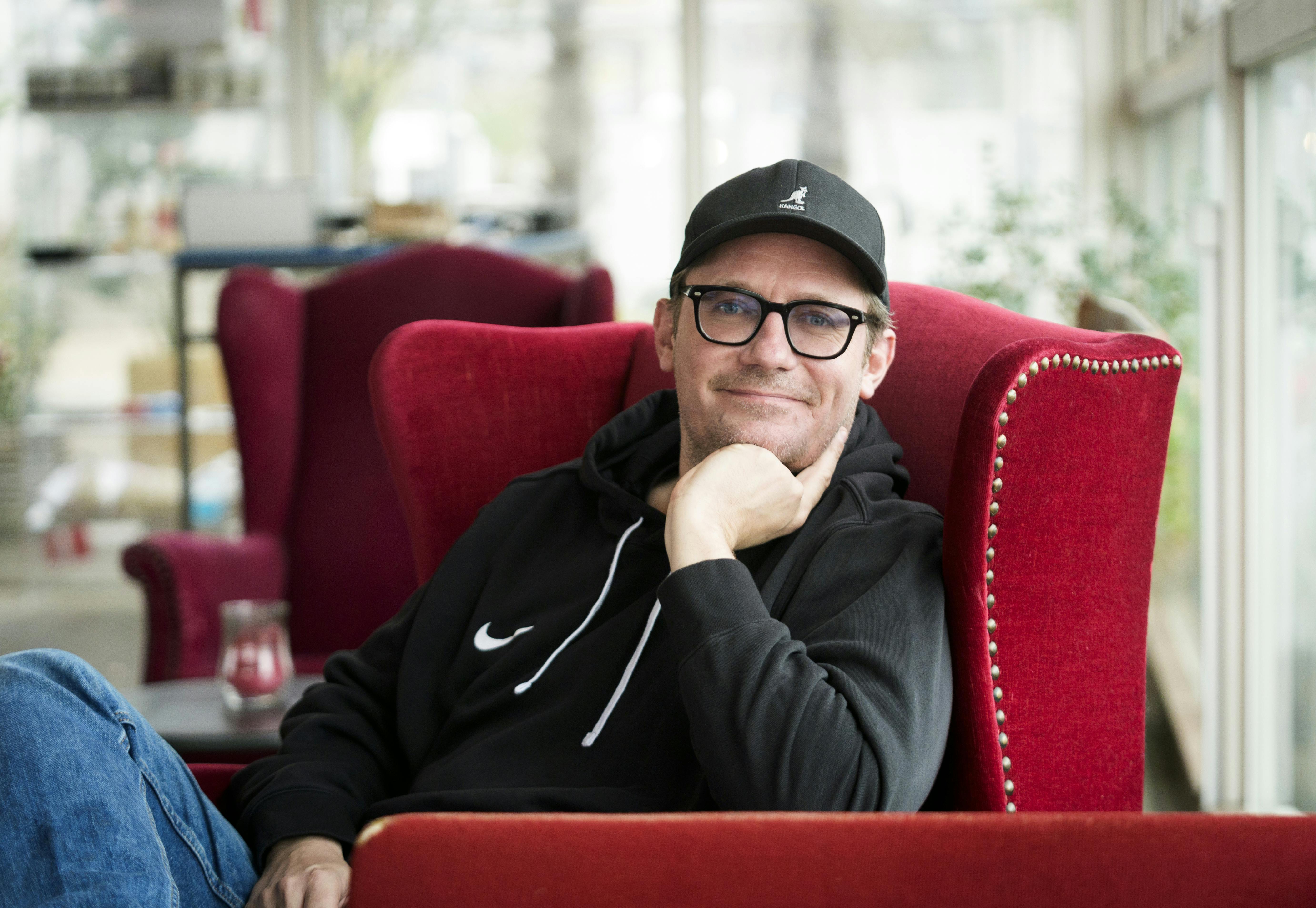 Først flere år senere gik det op for Badehotellets hr. Weyse: Det er ...