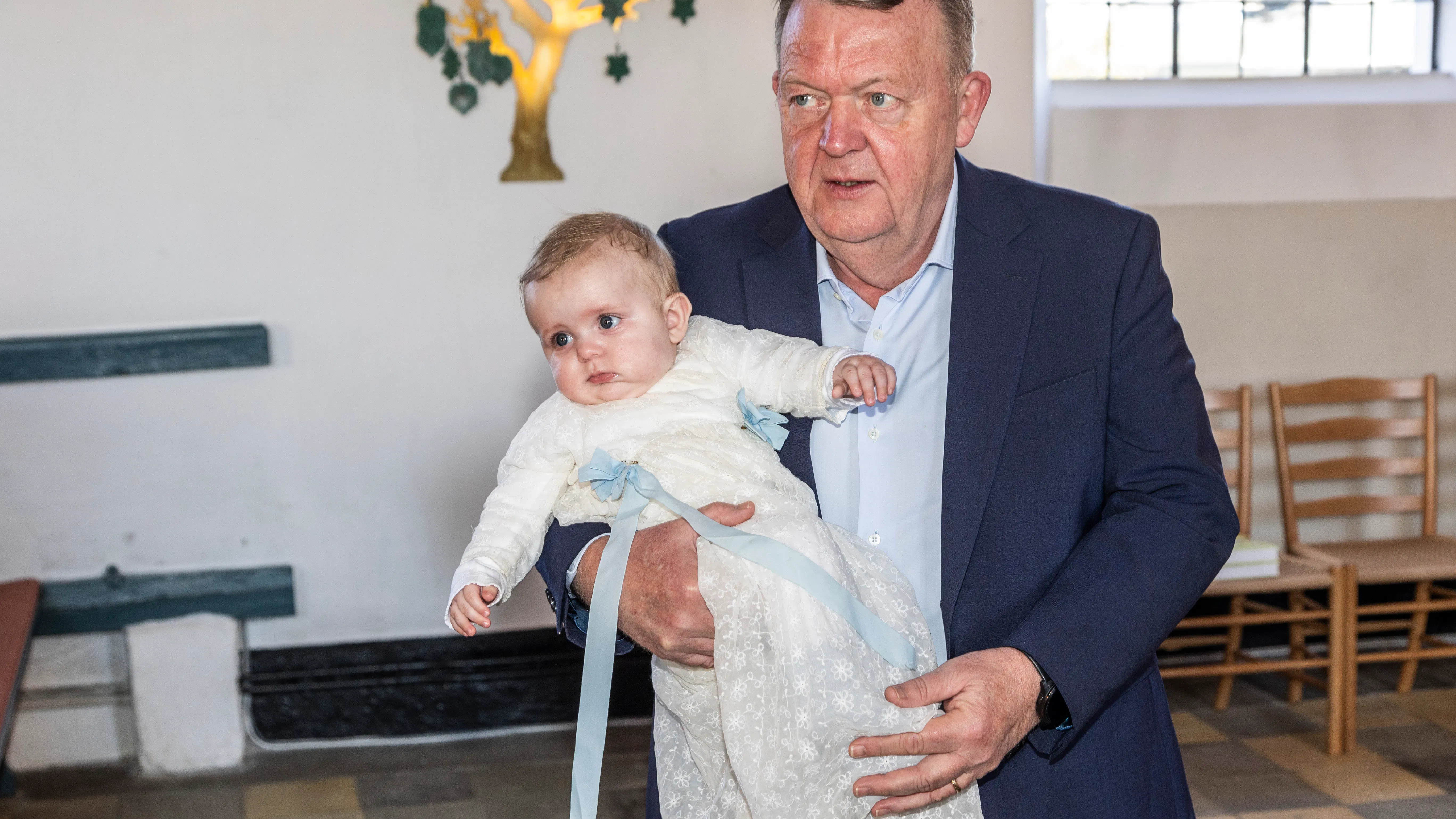 Se billederne: Bergur Løkke Rasmussens søn er blevet døbt | BILLED-BLADET