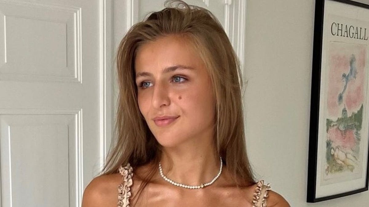 Benedikte Thoustrup på et af de nye billeder. 