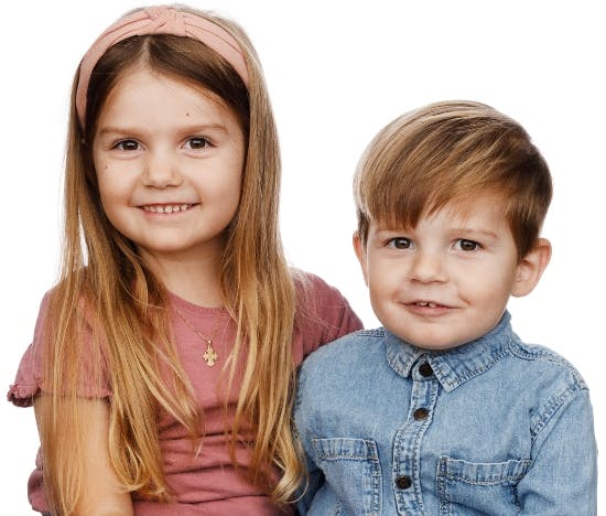 Jeanne Aunels børn, Filippa og Oliver.