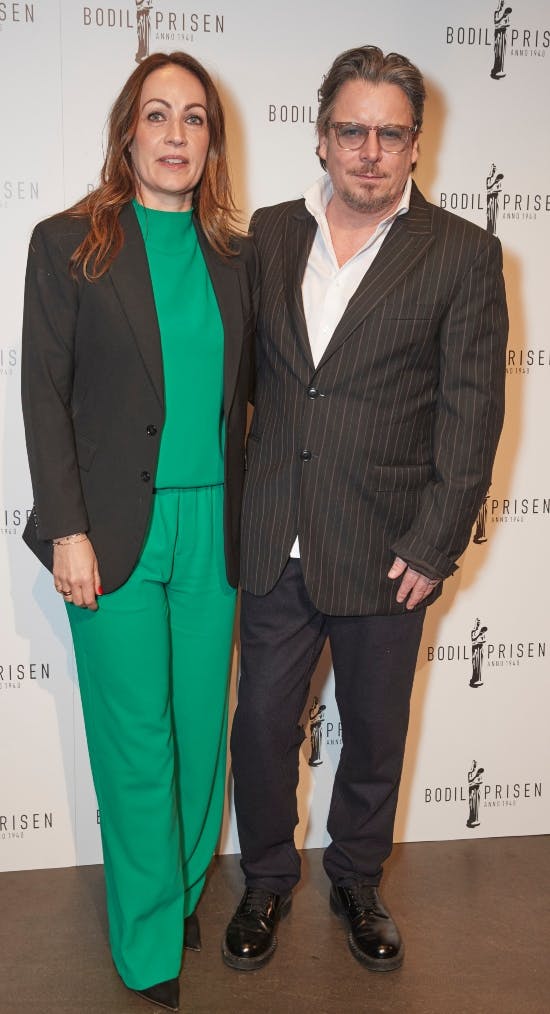 Anders W. Berthelsen med sin hustru Christina Pind.