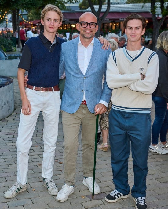 Jesper Vollmer med sønnerne Storm og Eliot.