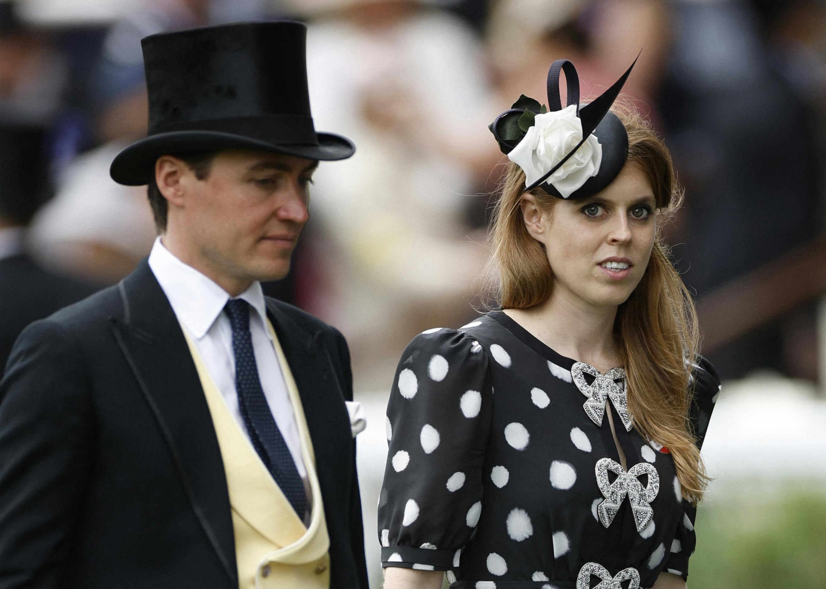 Horse Racing - Royal Ascot - Ascot Racecourse, Ascot, Britain - June 18, 2022 Britain's Princess Beatrice and her husband Edoardo Mapelli Mozzi are pictured ahead of the races REUTERS/John Sibley