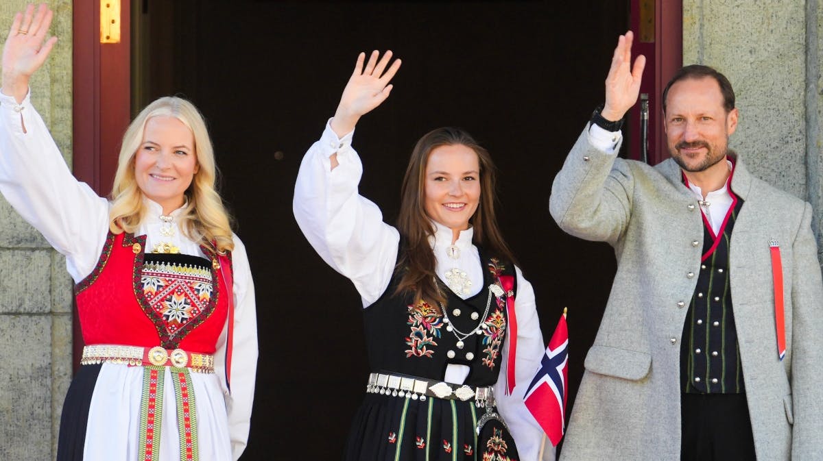 Kronprinsesse Mette-Marit, prinsesse Ingrid Alexandra og kronprins Haakon