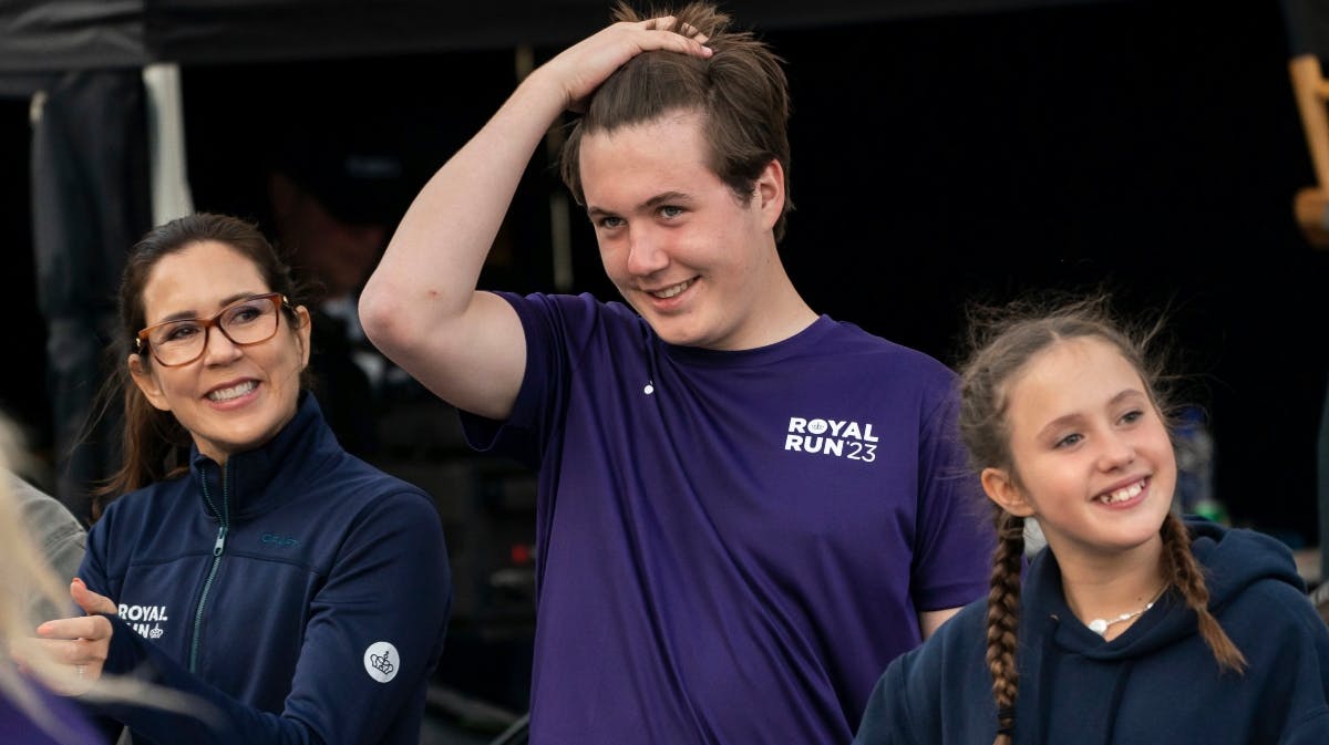 Dronning Mary, kronprins Christian og prinsesse Josephine. 