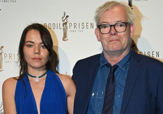 Viilbjørg Malling Agger sammen med sin far, Søren Malling.