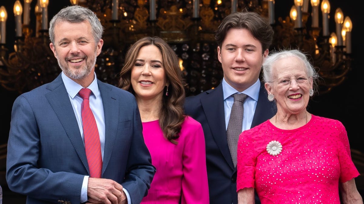 Kong Frederik, dronning Mary, kronprins Christian og dronning Margrethe. 