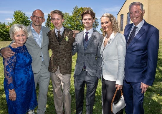 Hilda Heick, Jesper Vollmer, Storm, Eliot, Annette Heick og Keld Heick.