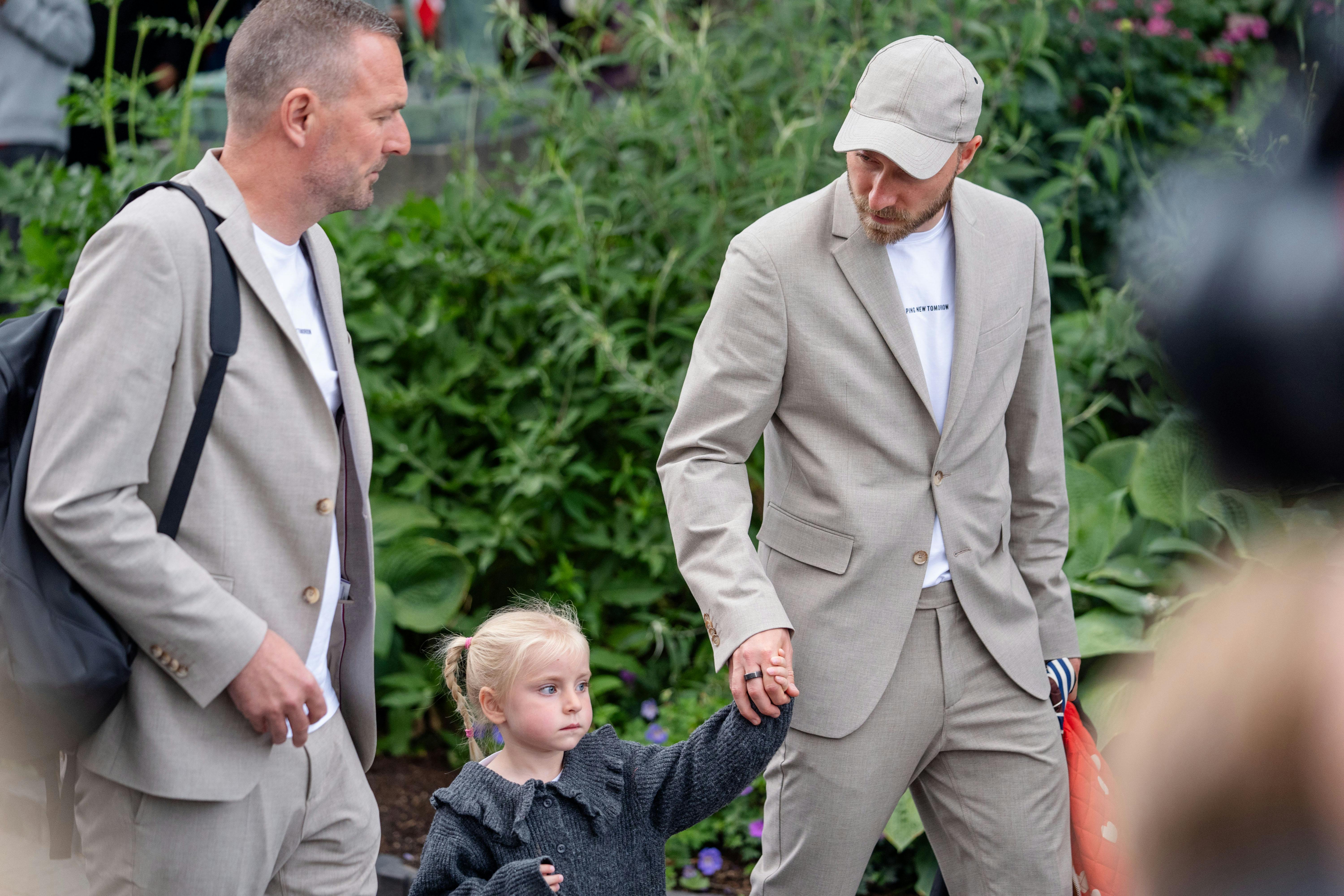 Christian Eriksen med datteren.