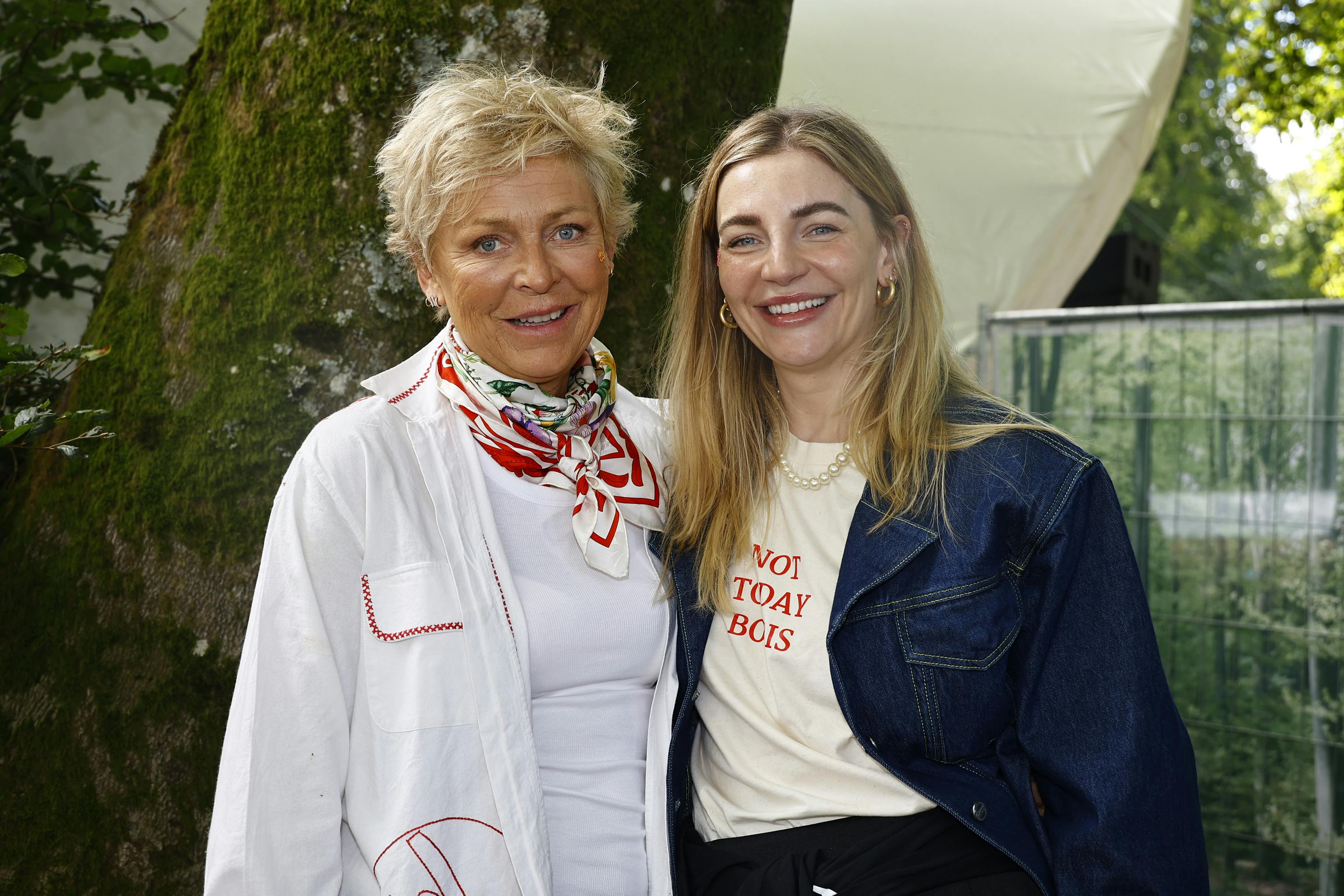 Søs Egelind med datteren Molly Blixt Egelind. 