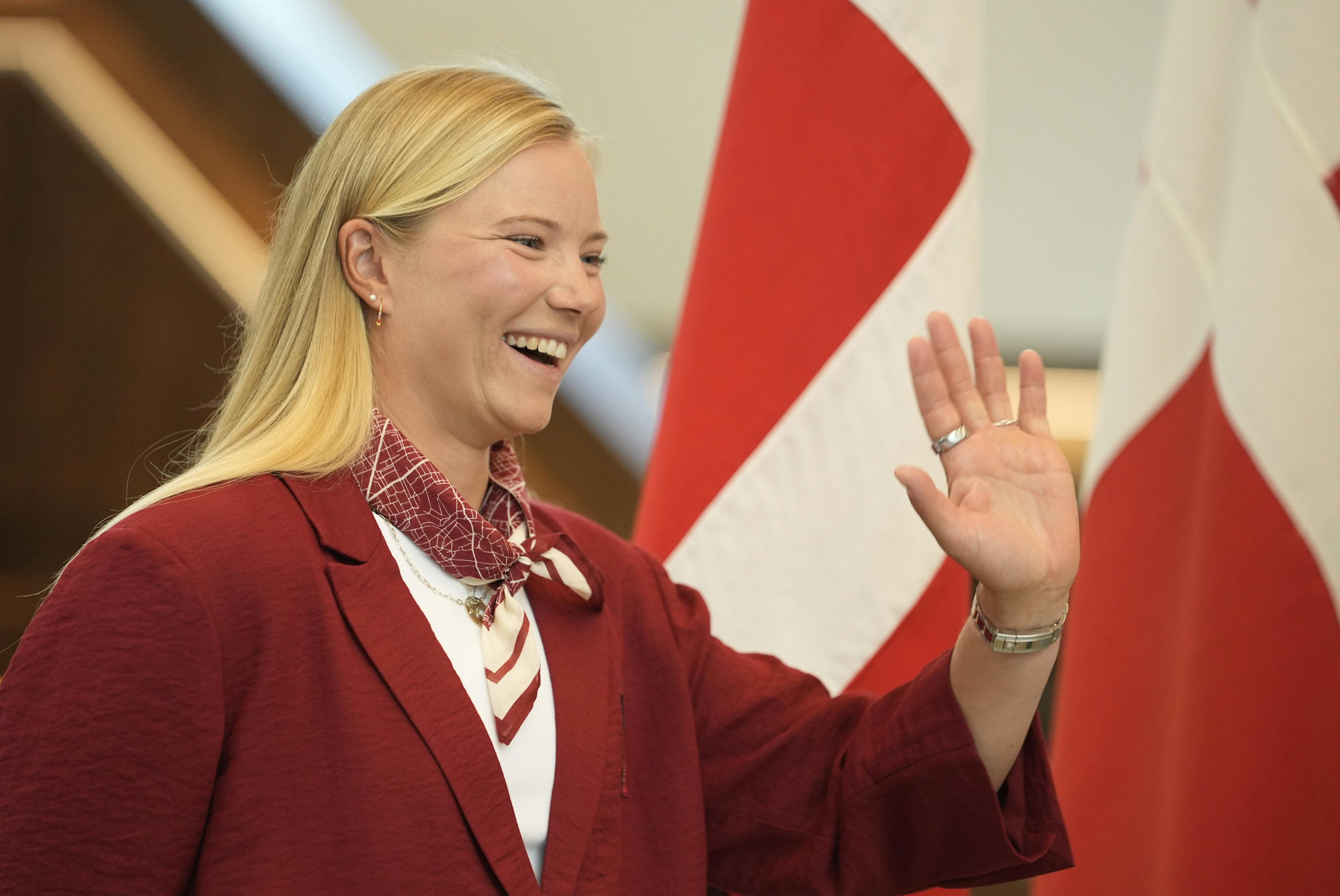 STRAX STRAX STRAXDette billede er sendt direkte fra kamera og er ikke billedbehandlet.