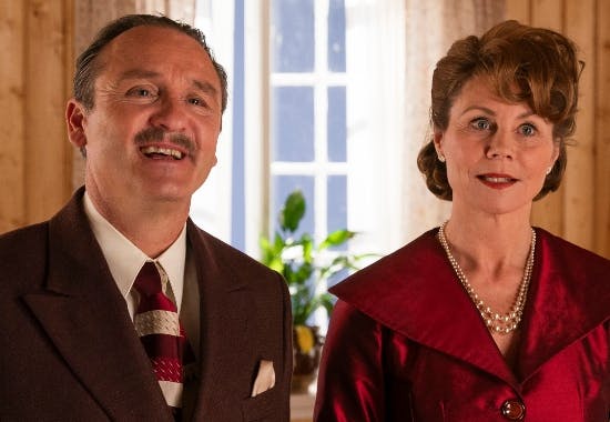 Lars Ranthe og Anne Louise Hassing som grossererparret Madsen.
