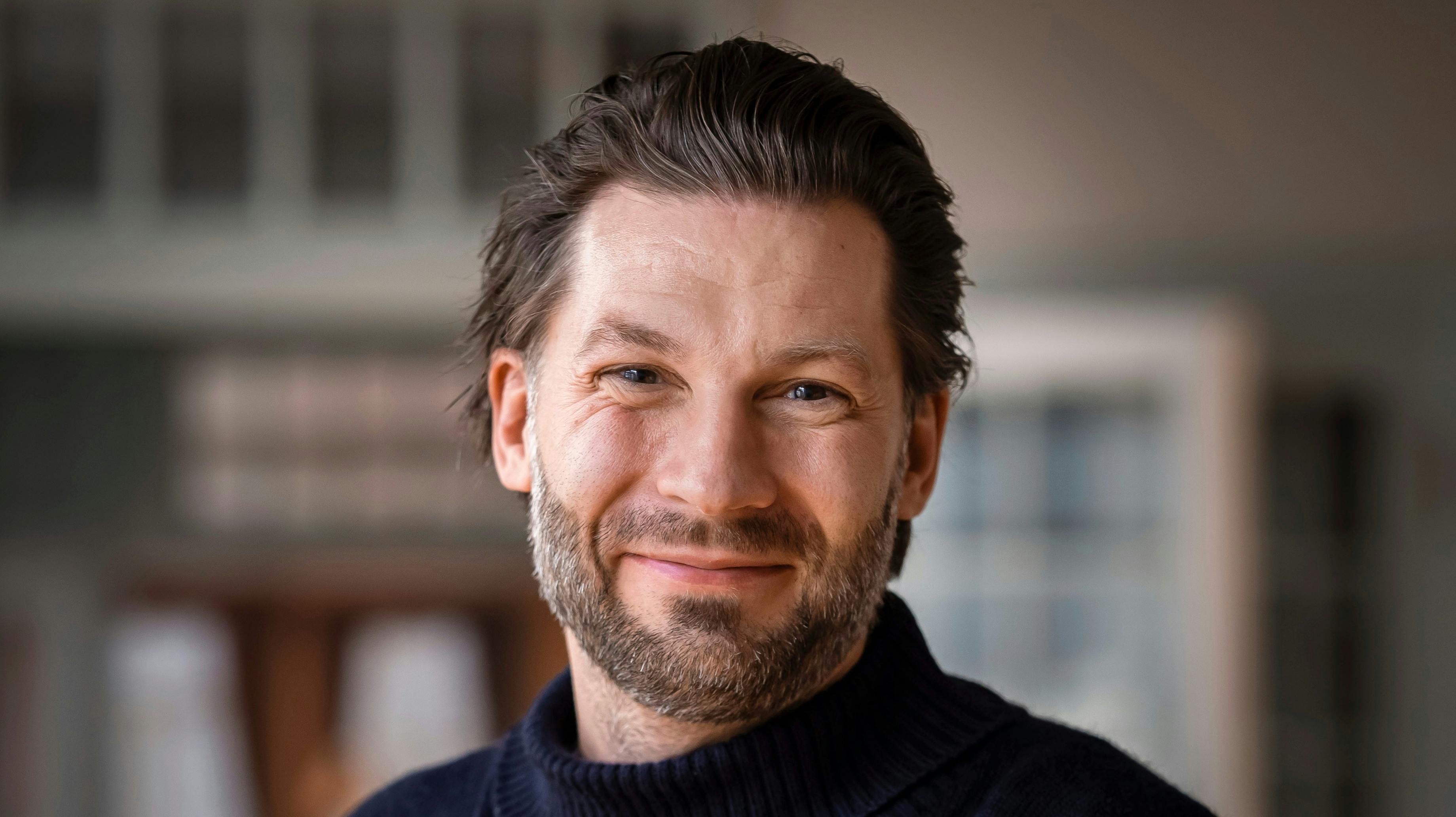 Simon Stenspil.