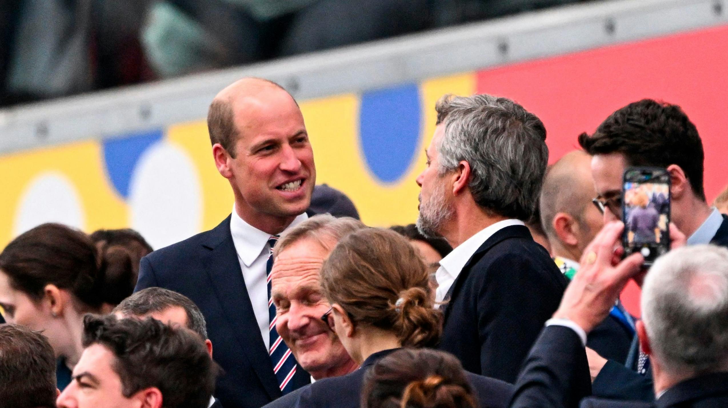 Prins William og kong Frederik.