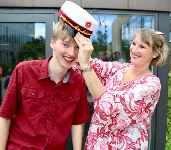 Camilla af Rosenborg med sønnen Leopold.