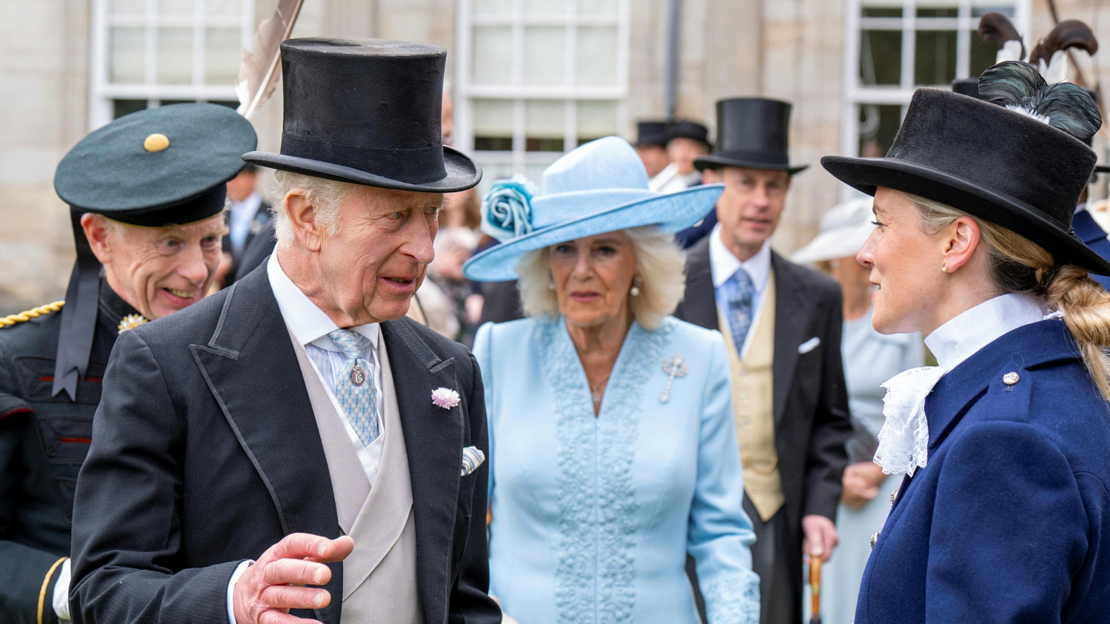 Kong Charles og dronning Camilla til havefest i Edinburgh.