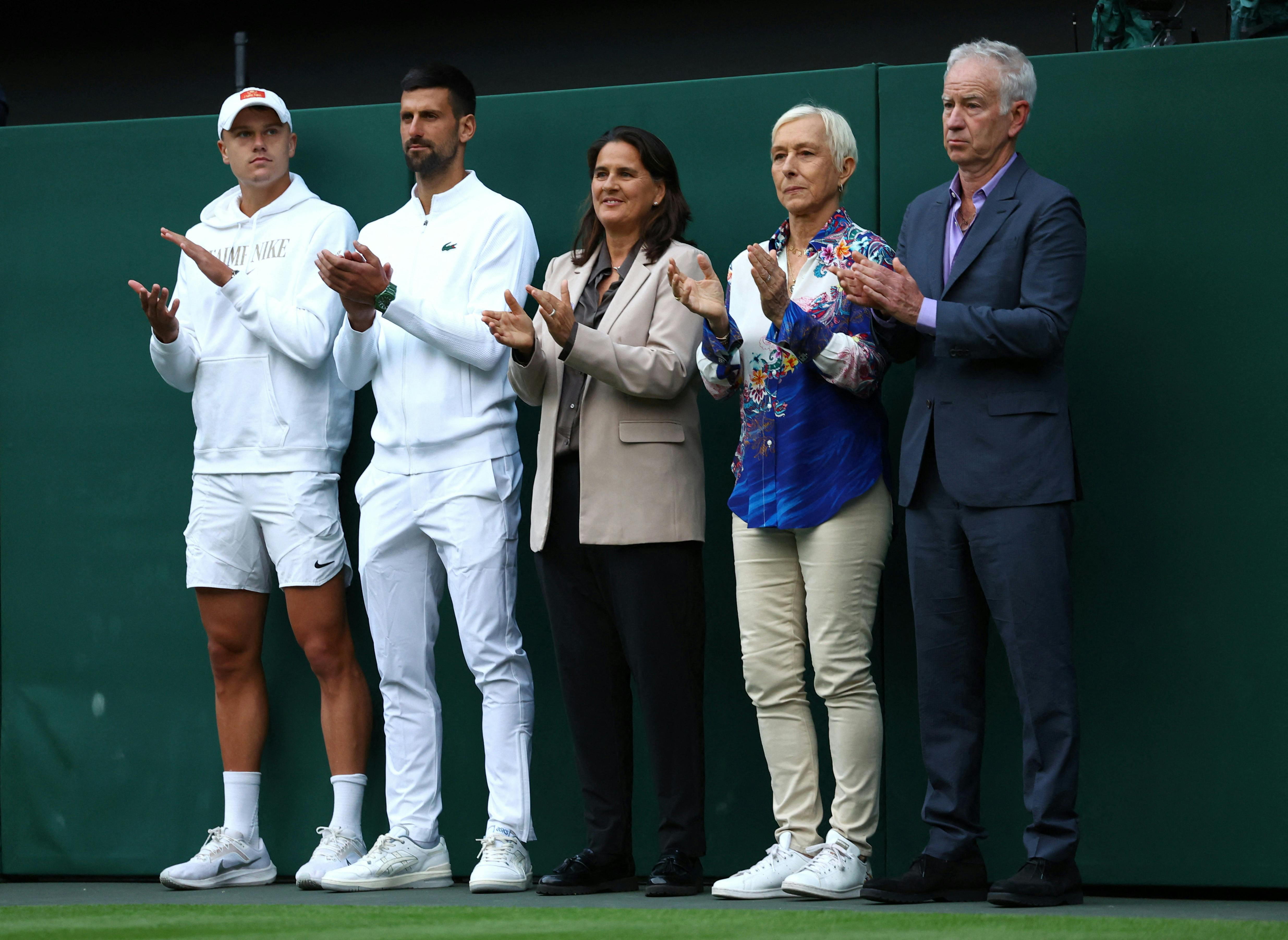 Tennisstjerner hylder Andy Murray.