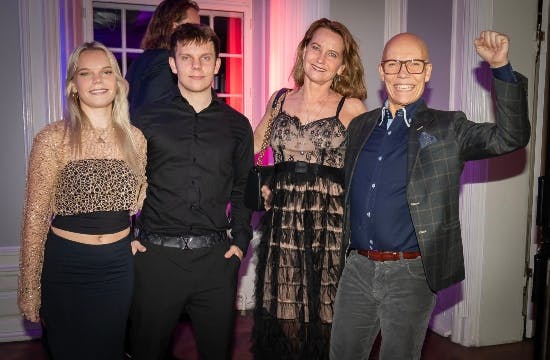 Jens Werne og fruen Annette samt parrets to børn Isabella og Nikolai. 