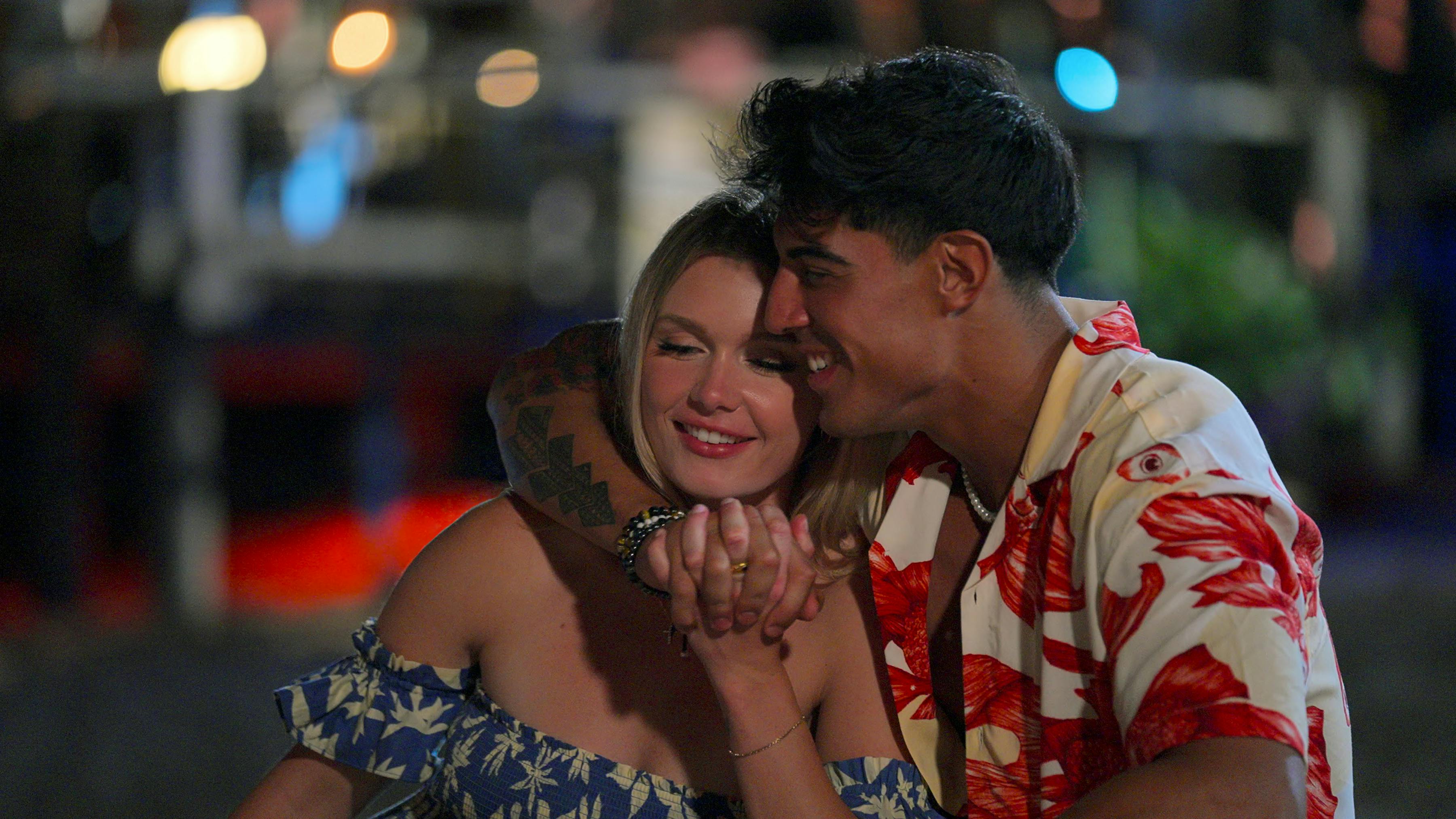 Hannah Burns og Tony Castellanos i "The Mole".