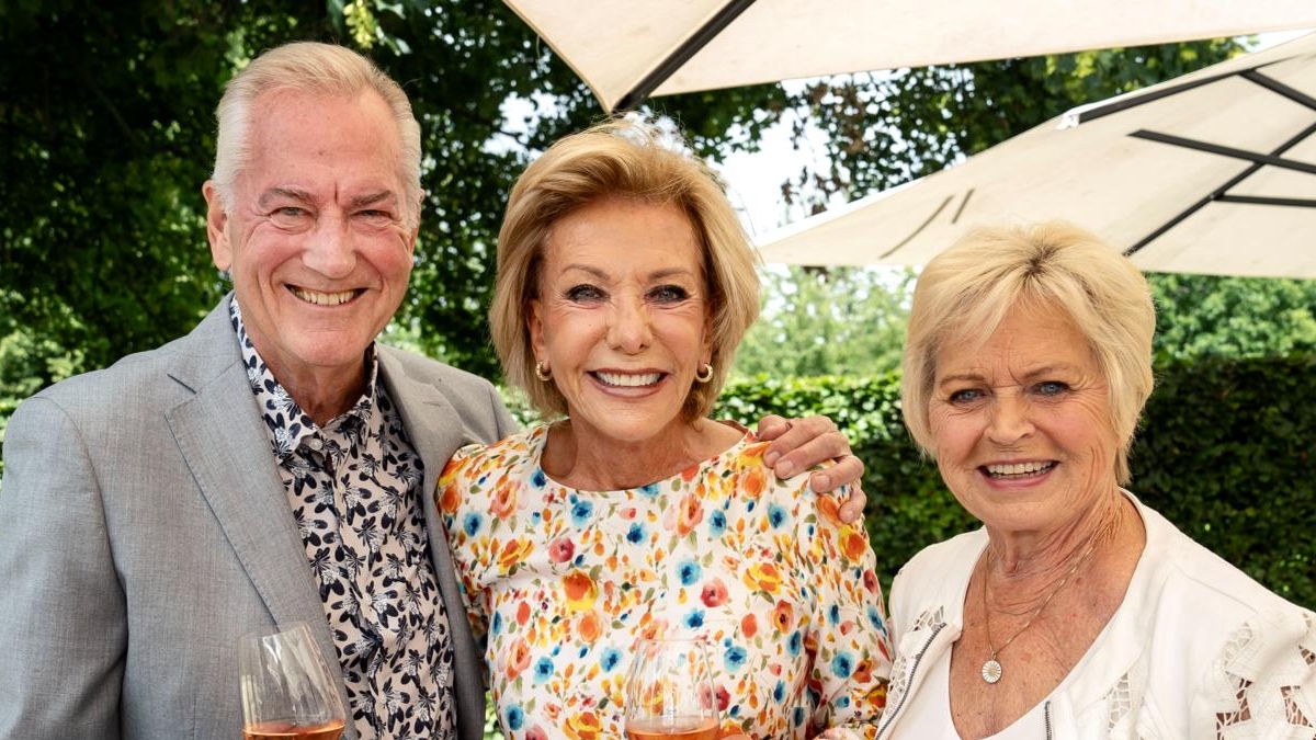 Keld og Hilda Heick sammen med Dorthe Kollo