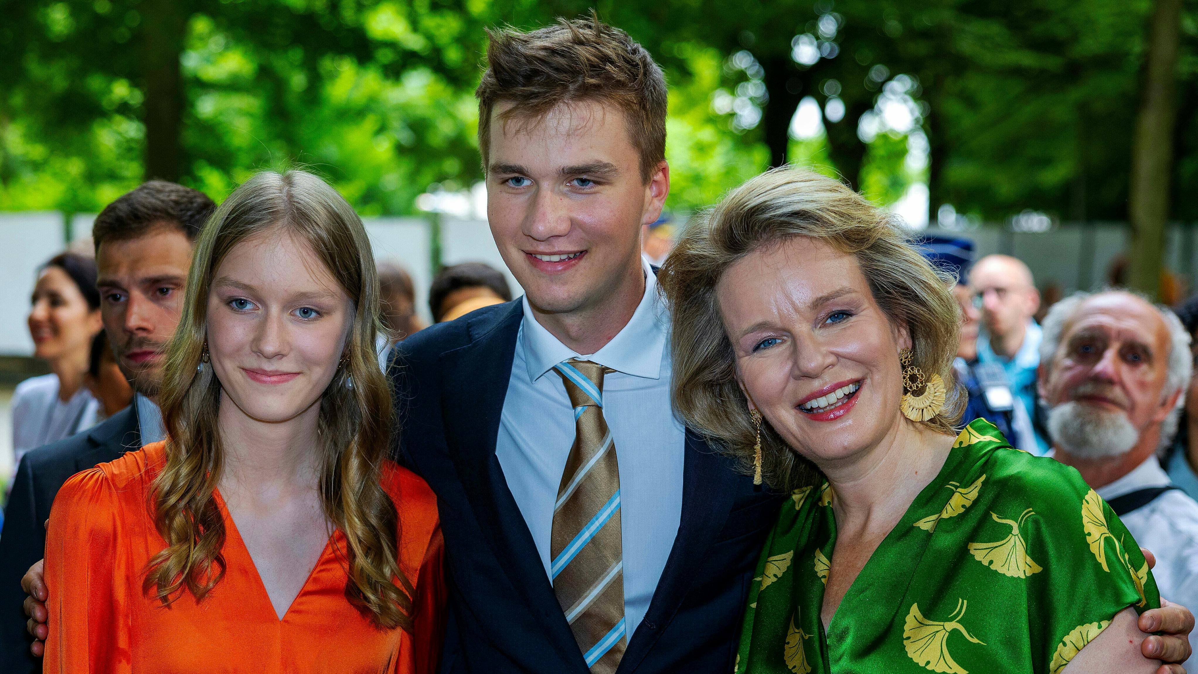 Prinsesse Eleonore, prins Gabriel og dronning Mathilde.&nbsp;