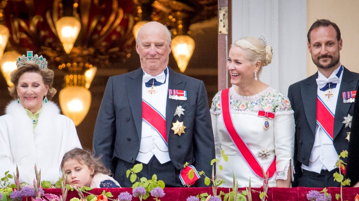 Dronning Sonja, kong Harald, kronprinsesse Mette-Marit og kronprins Haakon