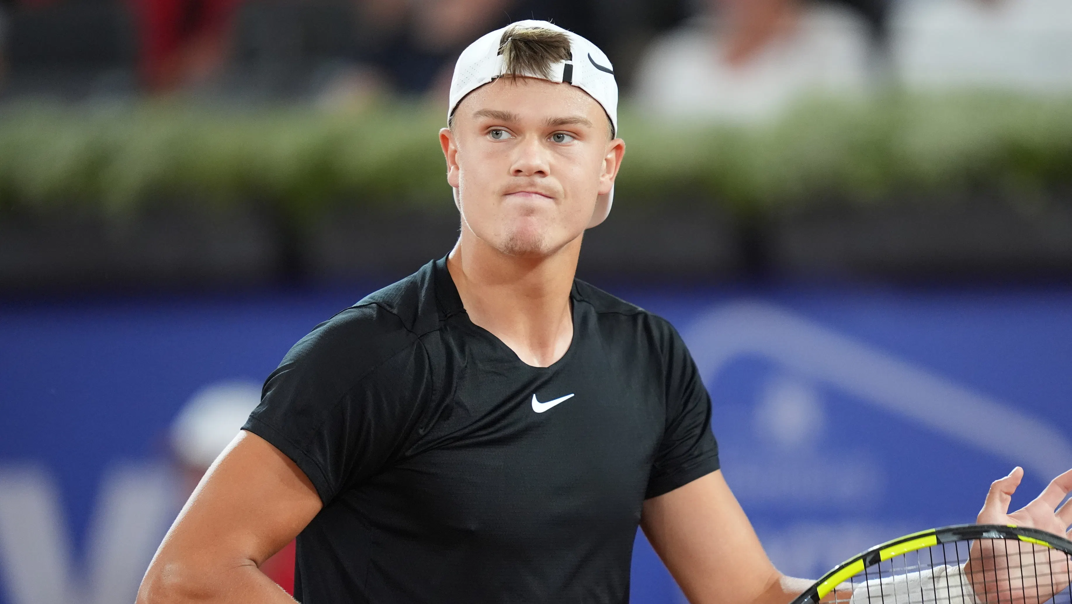 Holger Runes OL-deltagelse hænger i en tynd tråd | BILLED-BLADET