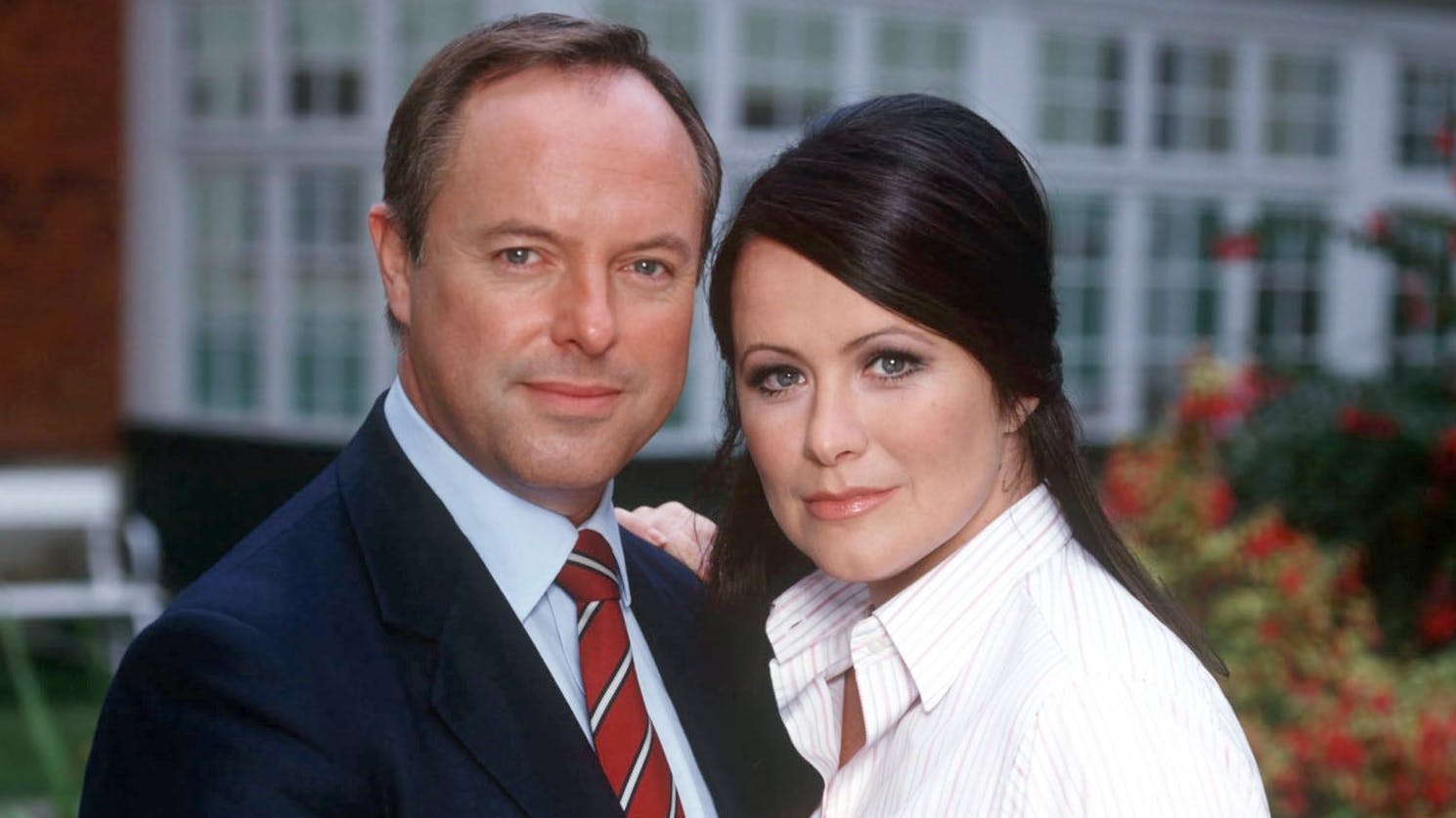 Amy Robbins og Robert Daws som Jill Weatherill og Gordon Ormerod i ”Landsbyhospitalet”.