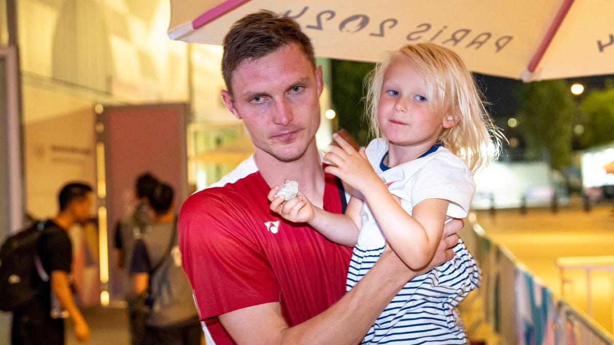 Viktor Axelsen og datteren Vega