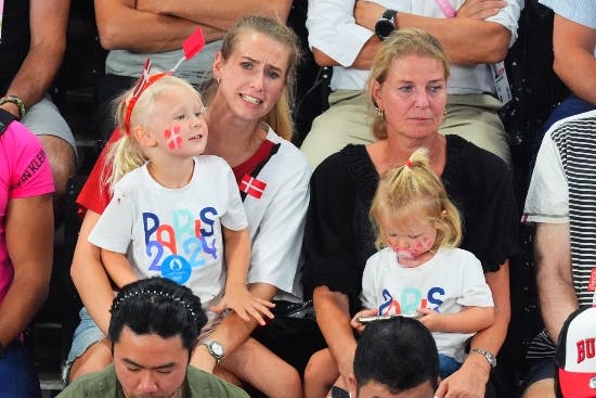 Natalia og Vega og Natalias mor Pernbille med Aya