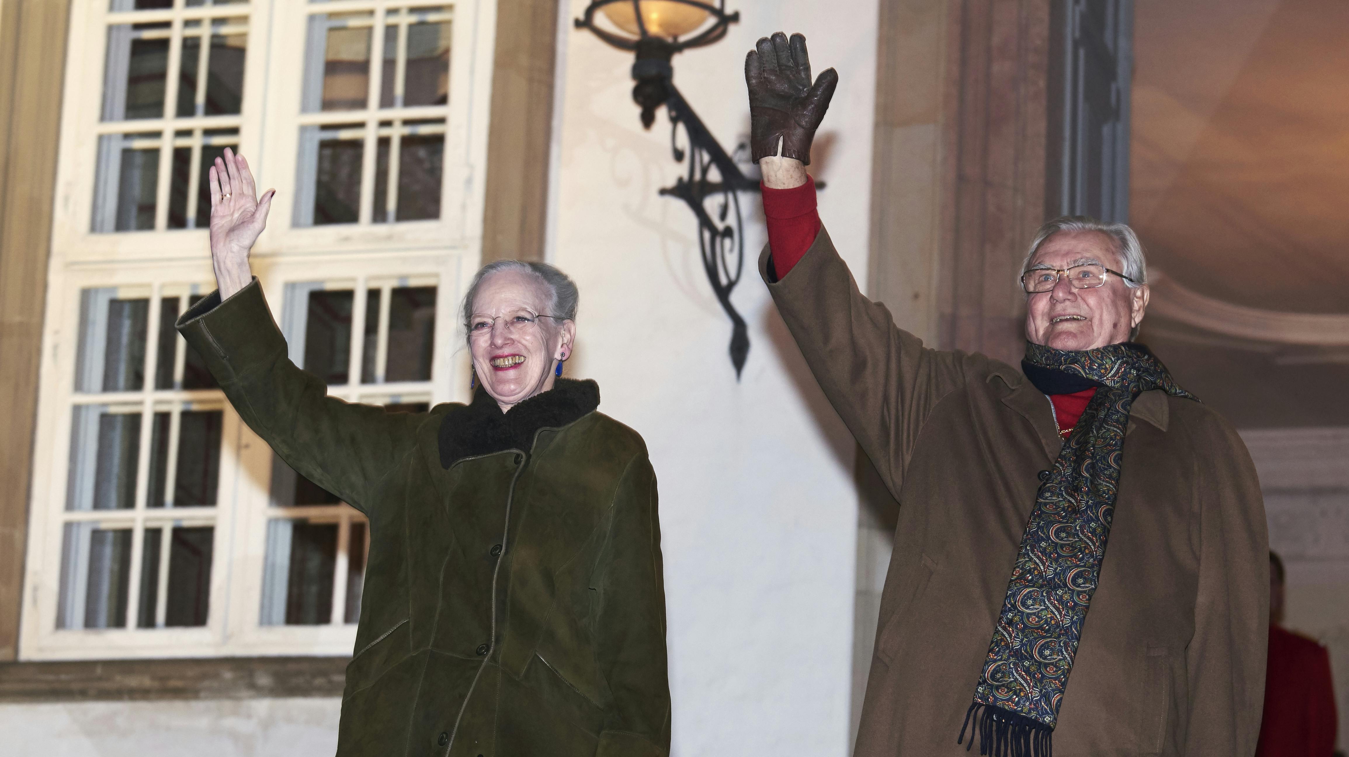 Regentparret forlægger residensen til  Fredensborg Slot