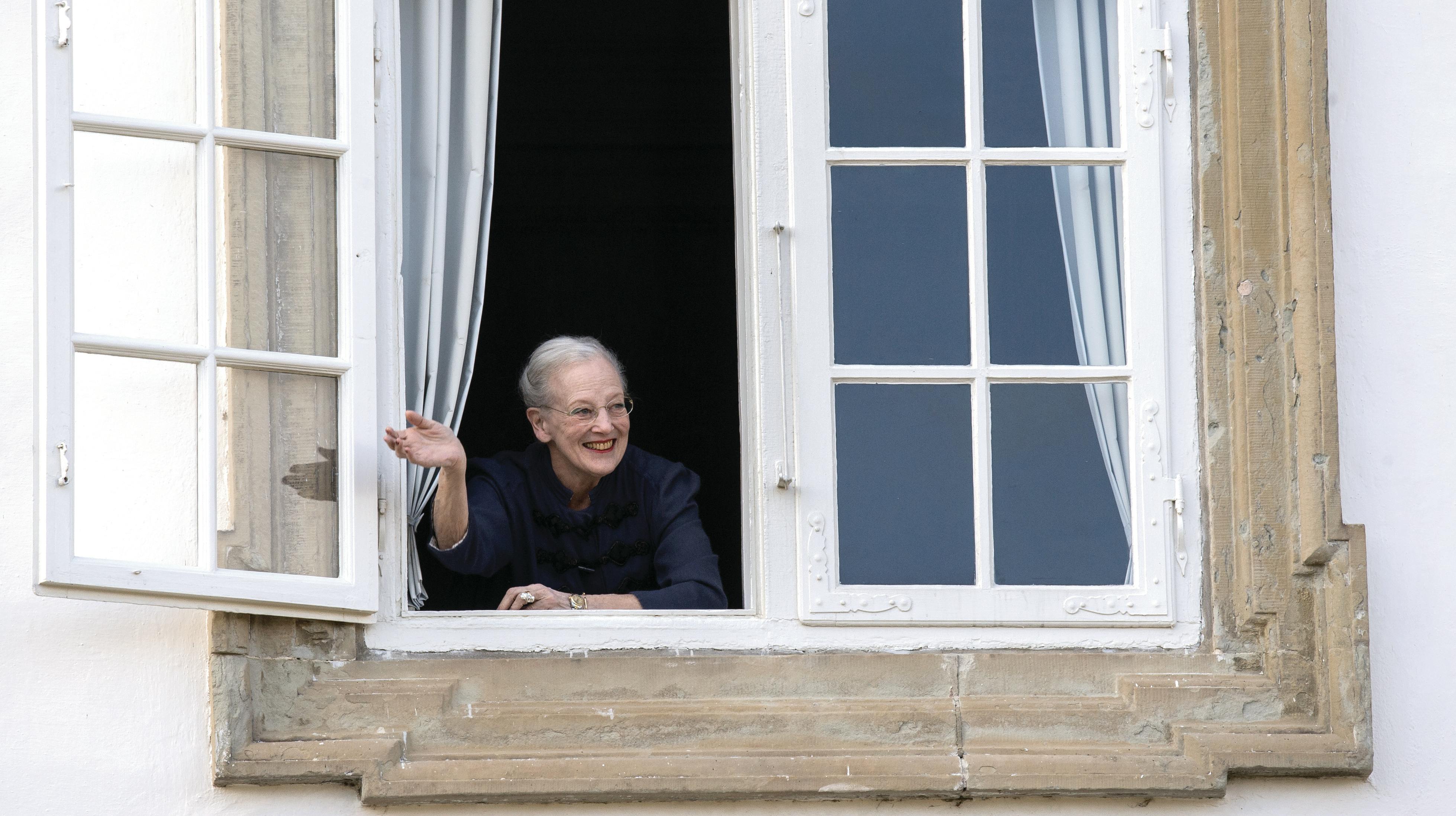 Dronning Margrethes 75-års fødselsdag. Morgensang på Fredensborg Slot.