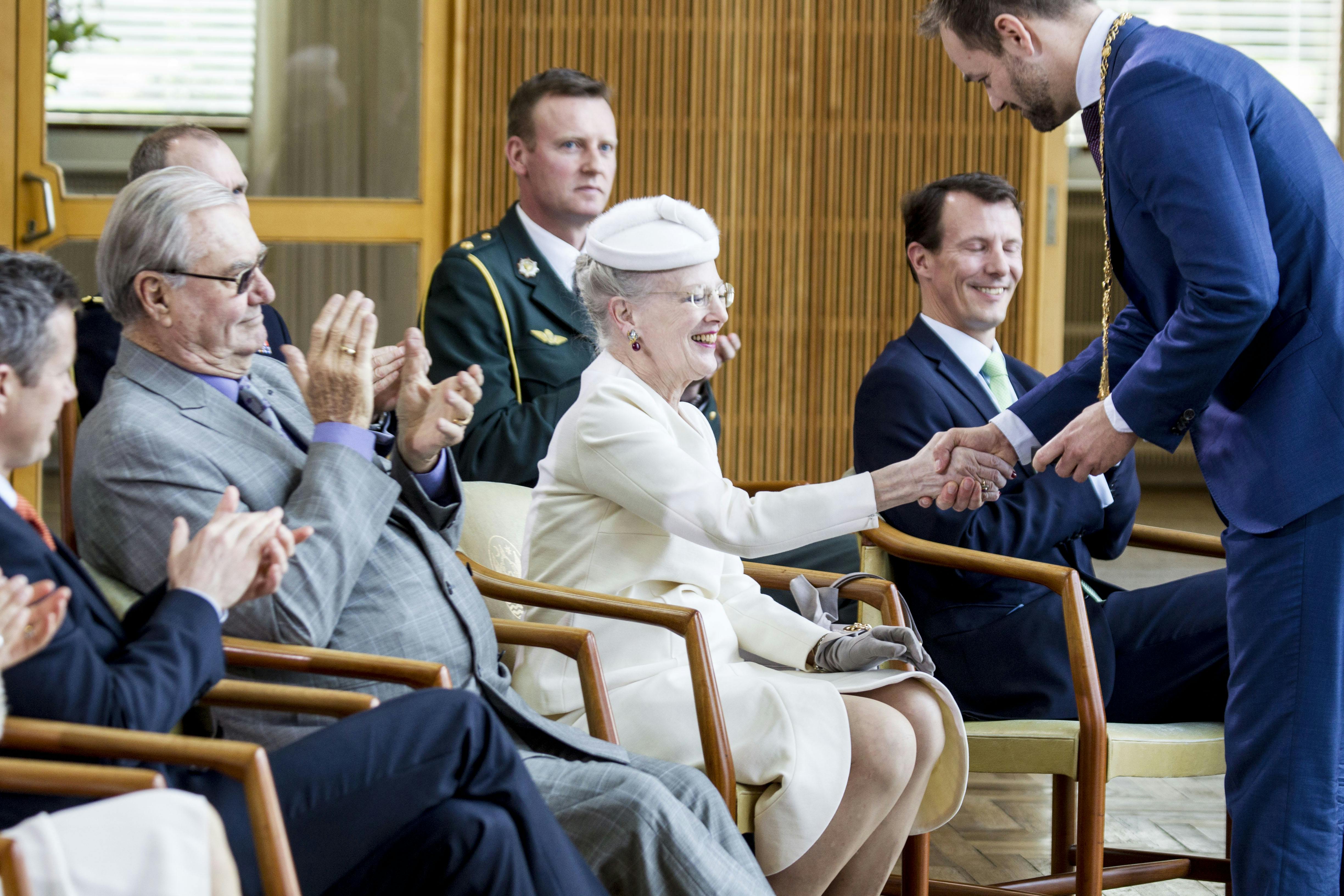 Dronning Margrethe hyldes i Aarhus i anledning af hendes forestående 75-års fødselsdag.