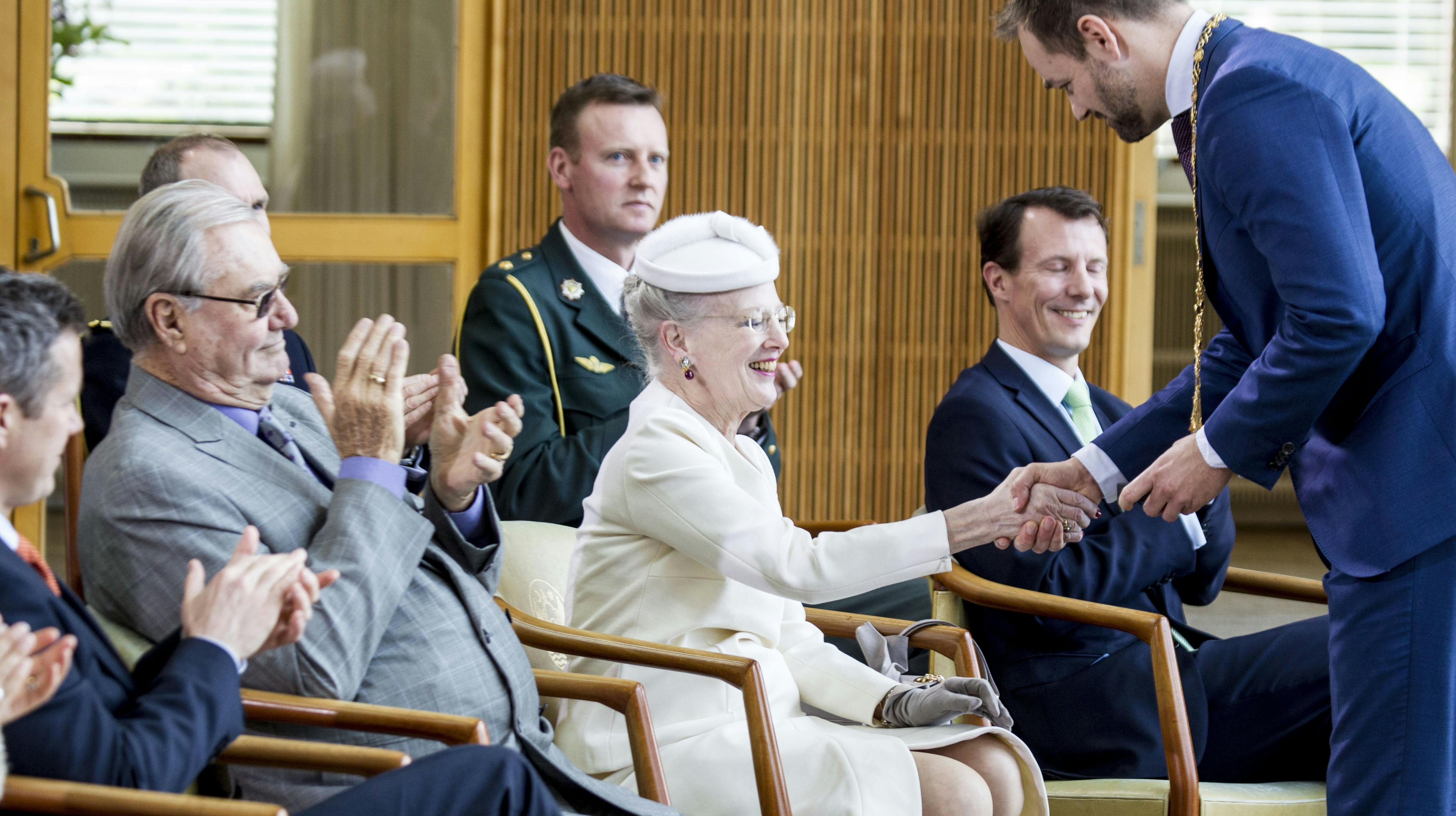 Dronning Margrethe hyldes i Aarhus i anledning af hendes forestående 75-års fødselsdag.