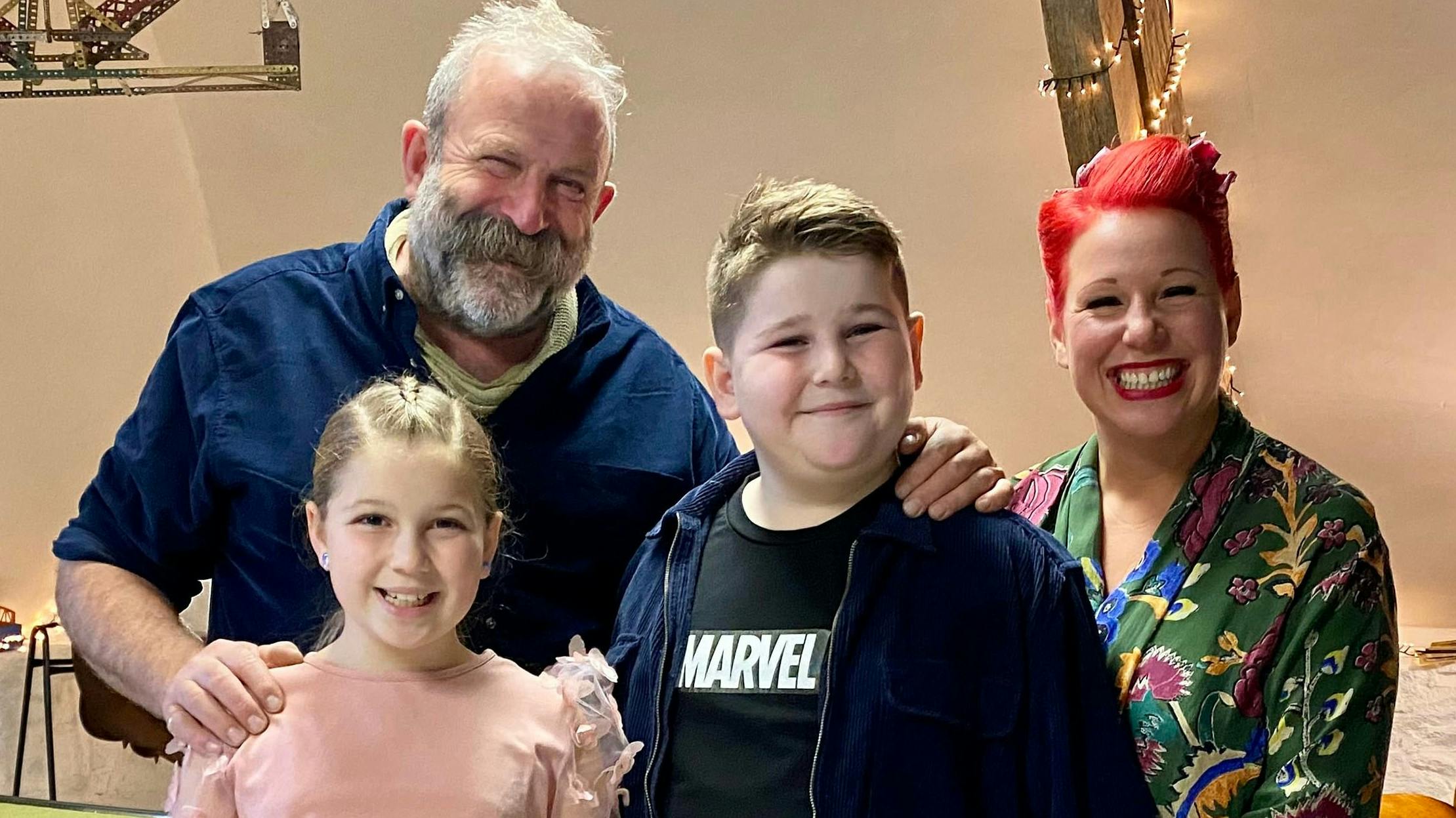 Dick og Angel Strawbridge med børnene Dorothy og Arthur.