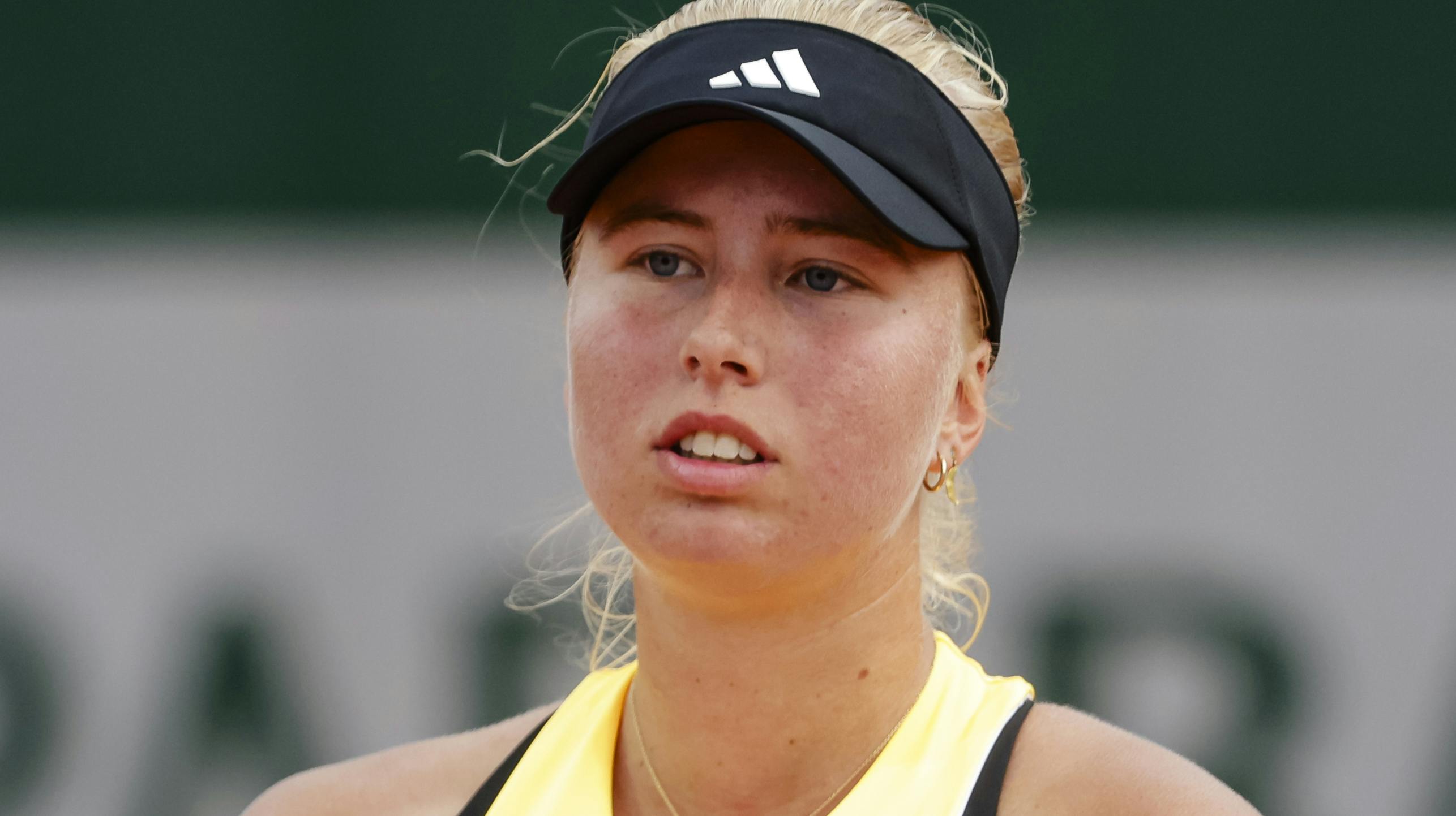26 May 2024, France, Paris: Tennis: Grand Slam/WTA Tour - French Open, women's singles, 1st round, Maria (Germany) - Clara Tauson (Denmark). Clara Tauson in action. Photo by: Frank Molter/picture-alliance/dpa/AP Images