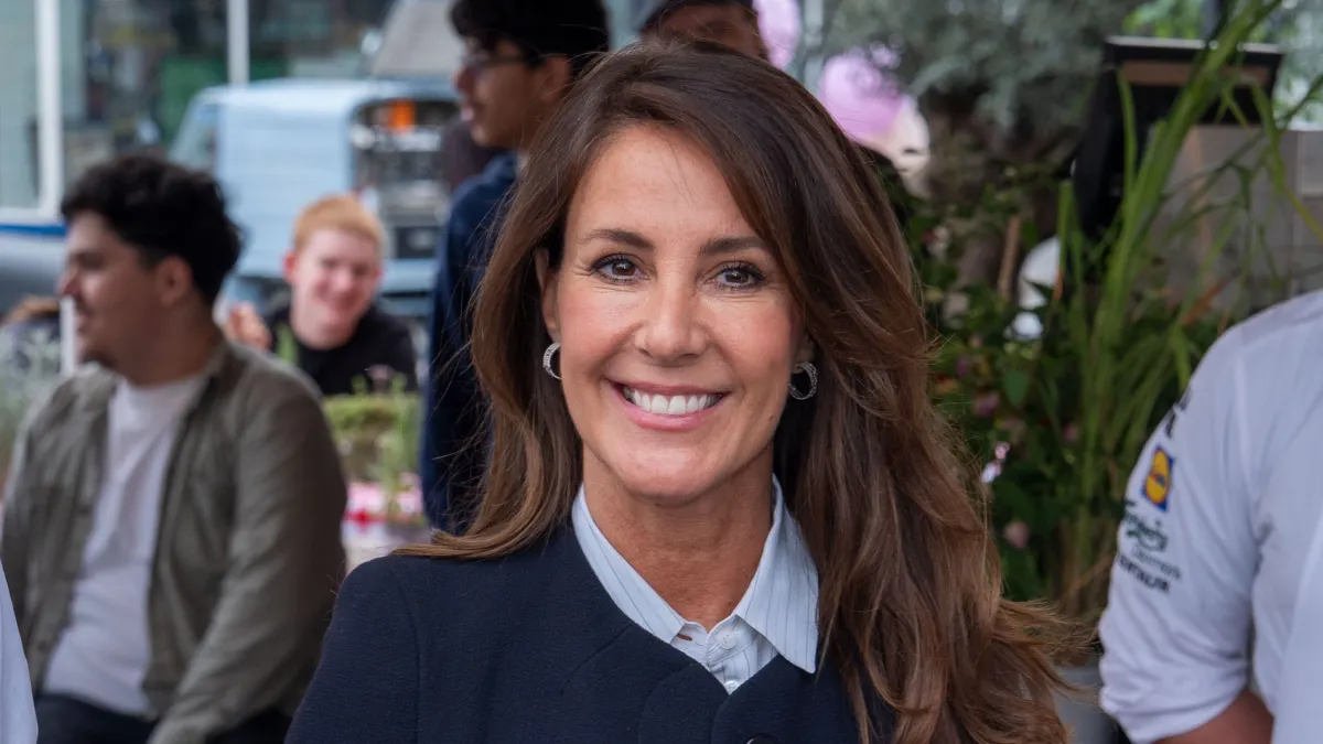 Sagde det med et stort smil: Prinsesse Marie hylder prins Henrik ...