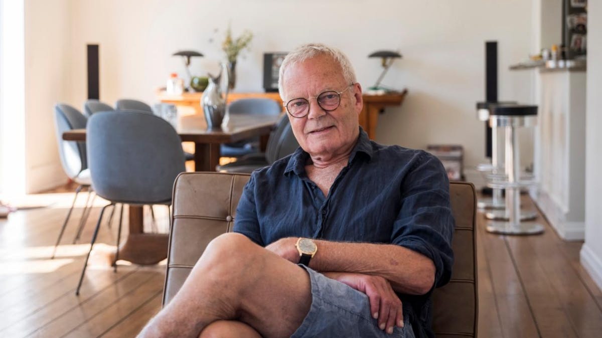 Hjemme hos Jarl Friis-Mikkelsen.