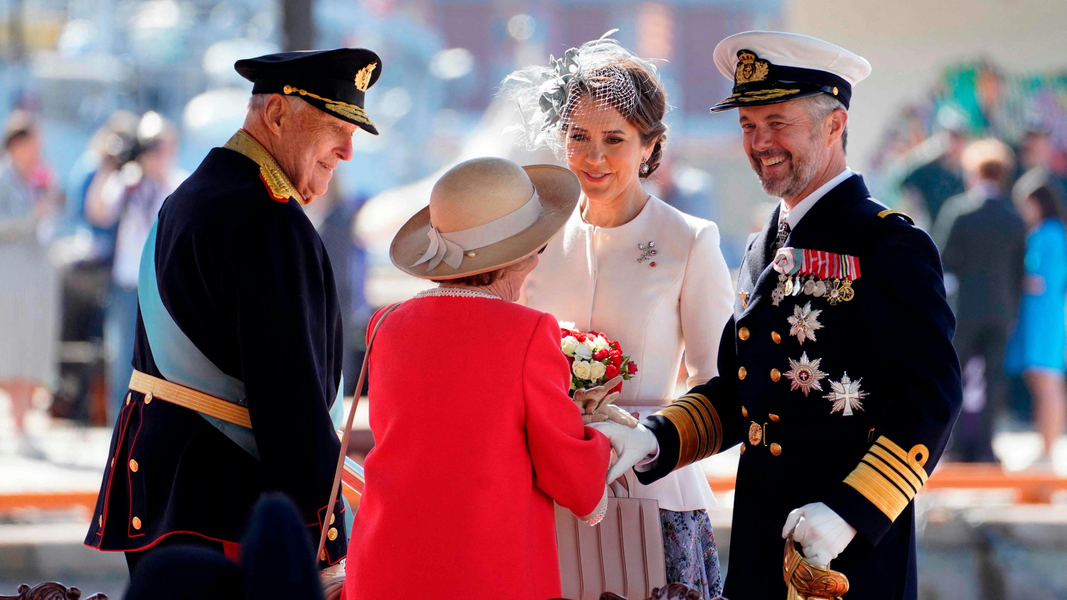 Kong Harald, dronning Sonja, dronning Mary og kong Frederik.