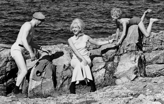 Fra filmen "Sonja på Bornholm", Jytte Abildstrøm, Sonja Sander Jacobsen og Freddy Fræk.