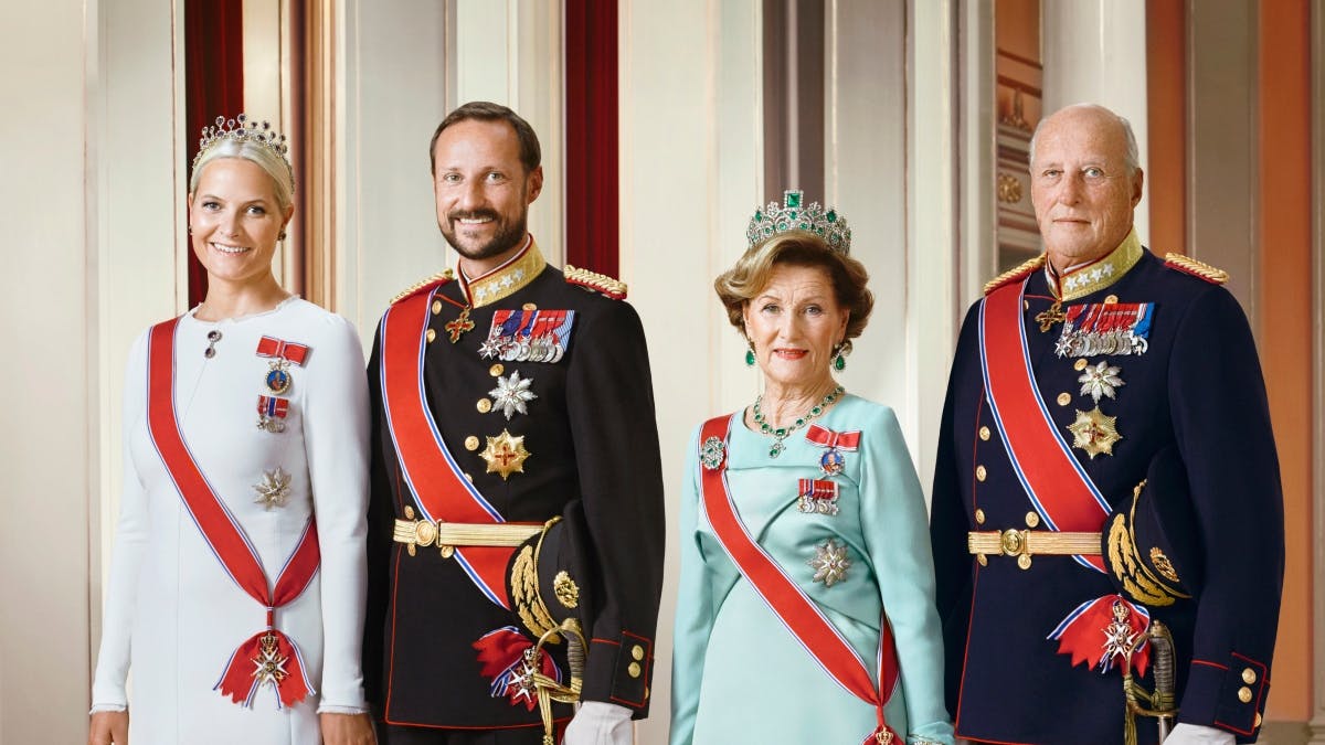 Kronprinsesse Mette-Marit, kronprins Haakon, dronning Sonja og kong Harald.