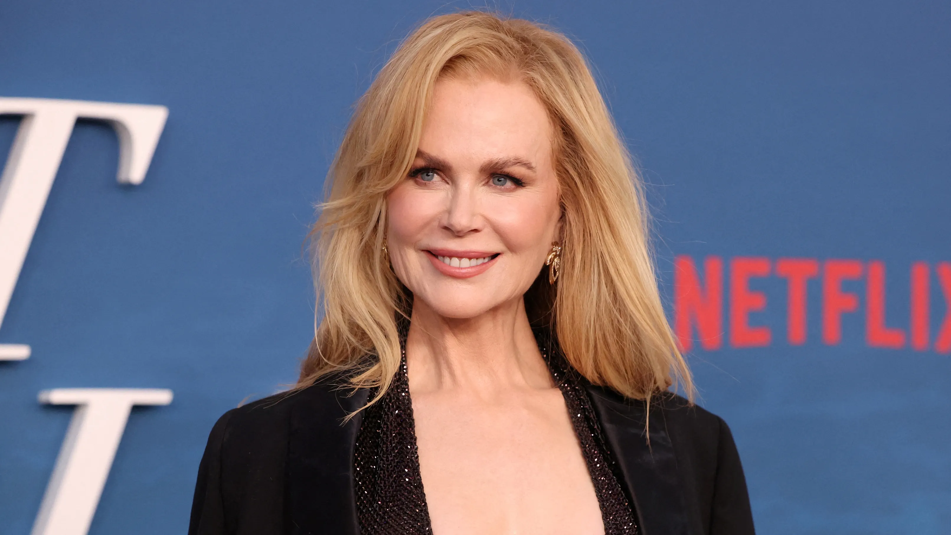 Wauw Nicole Kidman Til Premiere I L kkert Outfit Med Helt Bar Ryg Man Wauw Nicole Kidman Til Premiere I L kkert Outfit Med Helt Bar Ryg Man