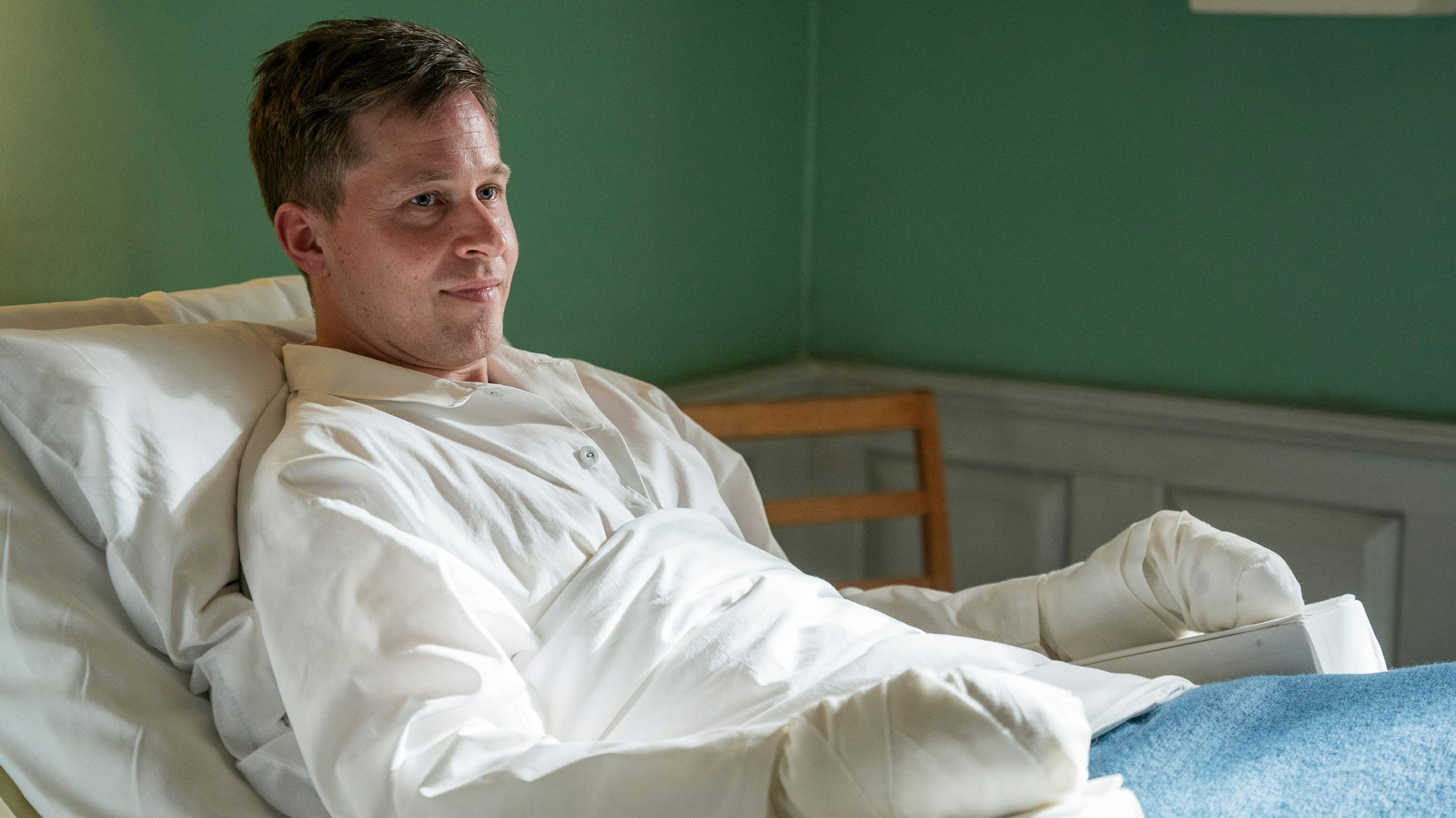 Jakob Åkerlind som Aksel i "Sygeplejeskolen".